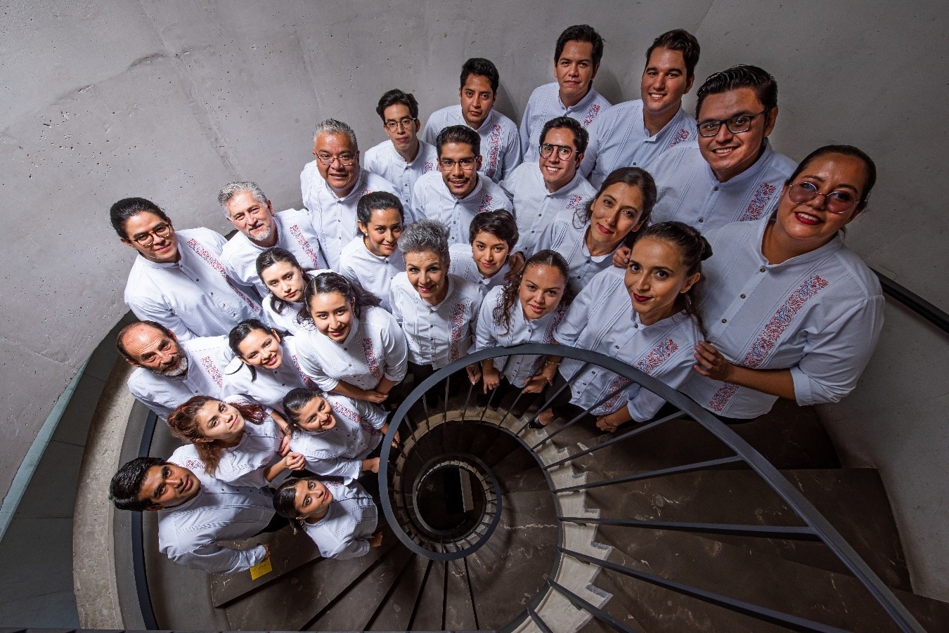 Coro Cenzontle de Morelos rumbo a España campaign photo, 4 of 5