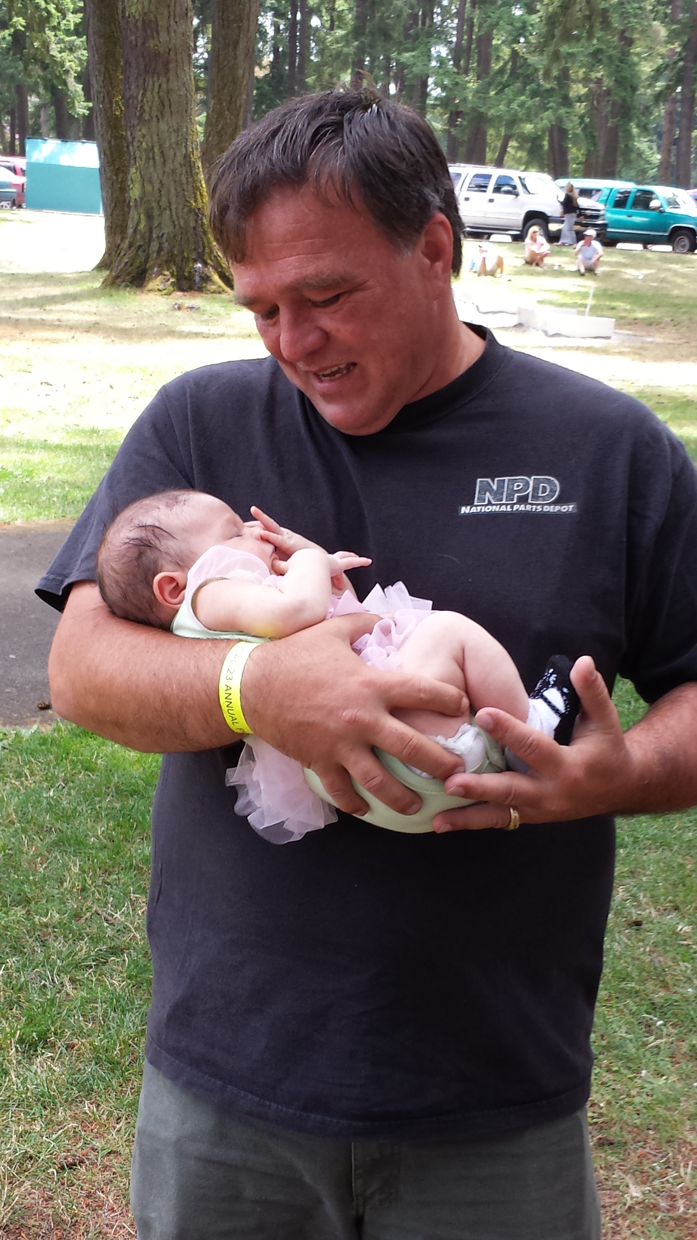 Aid Linda's Family After Heartbreaking Loss campaign photo, 5 of 8