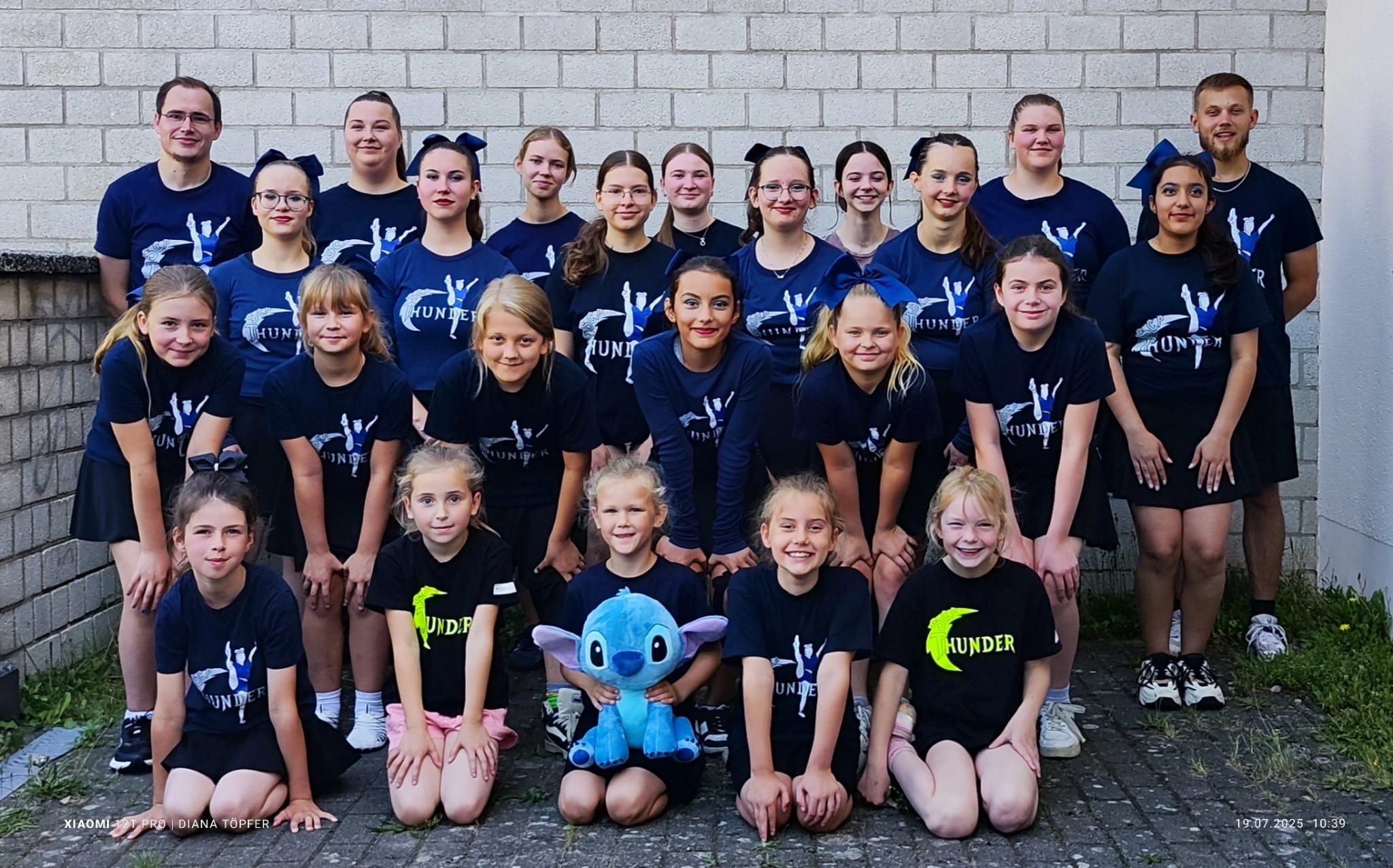 SCP THUNDER CHEERLEADER - WIR BRAUCHEN RÜCKENWIND campaign photo, 7 of 8