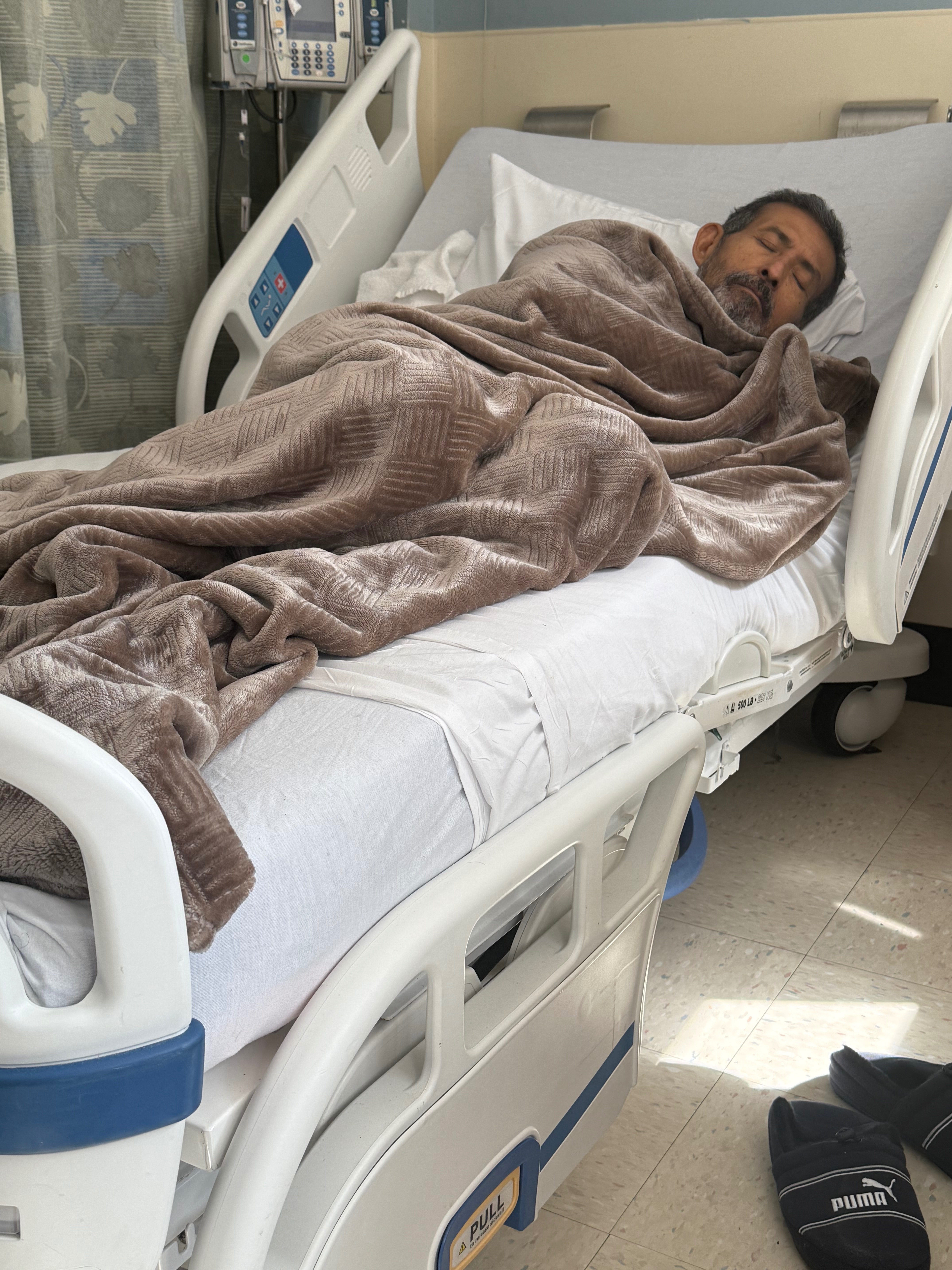 Help Rene Villalobos get financial help campaign photo, 5 of 6