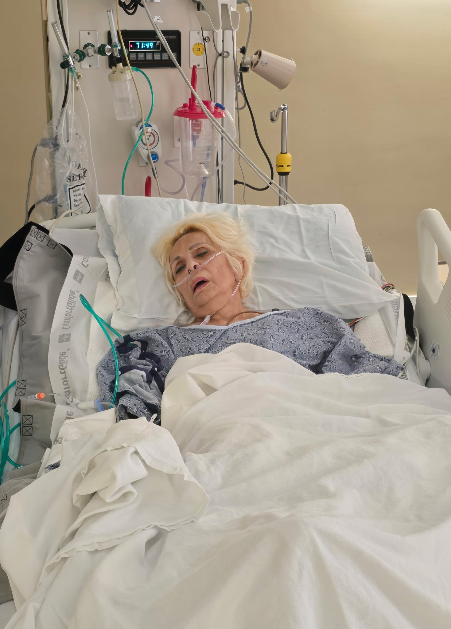 Linda Katte needs your help. campaign photo, 2 of 5