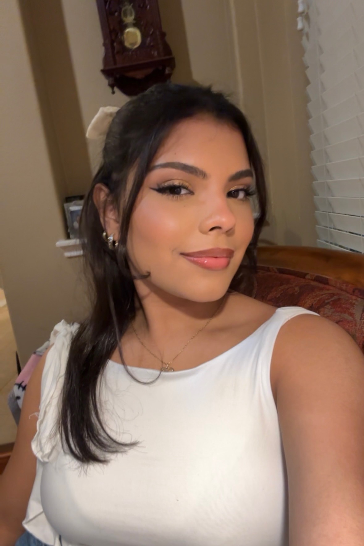 Susana's College Dream Needs Support campaign photo, 2 of 5