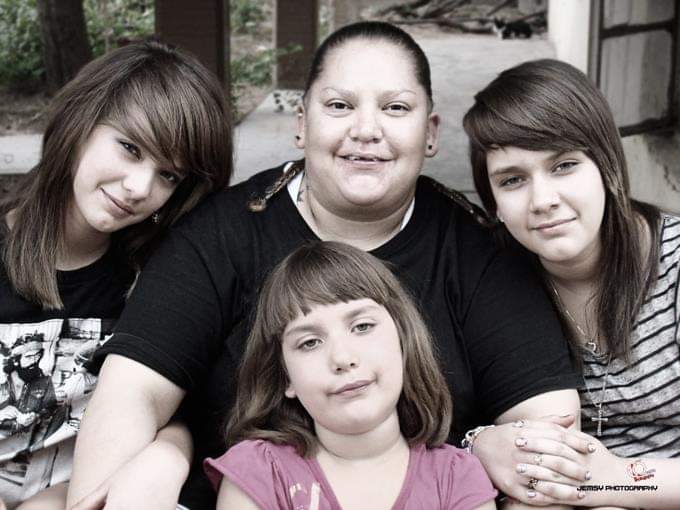 Celebrate Eda's Life with a Loving Goodbye campaign photo, 4 of 8