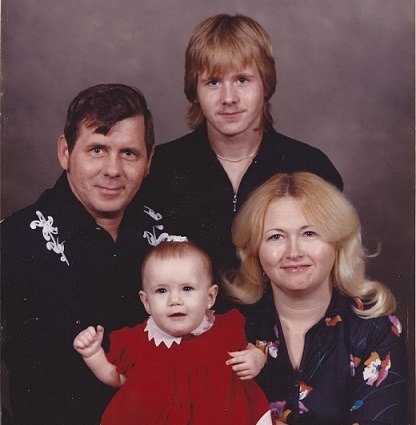 Rally for Donna's Family: Urgent Support Needed campaign photo, 6 of 8