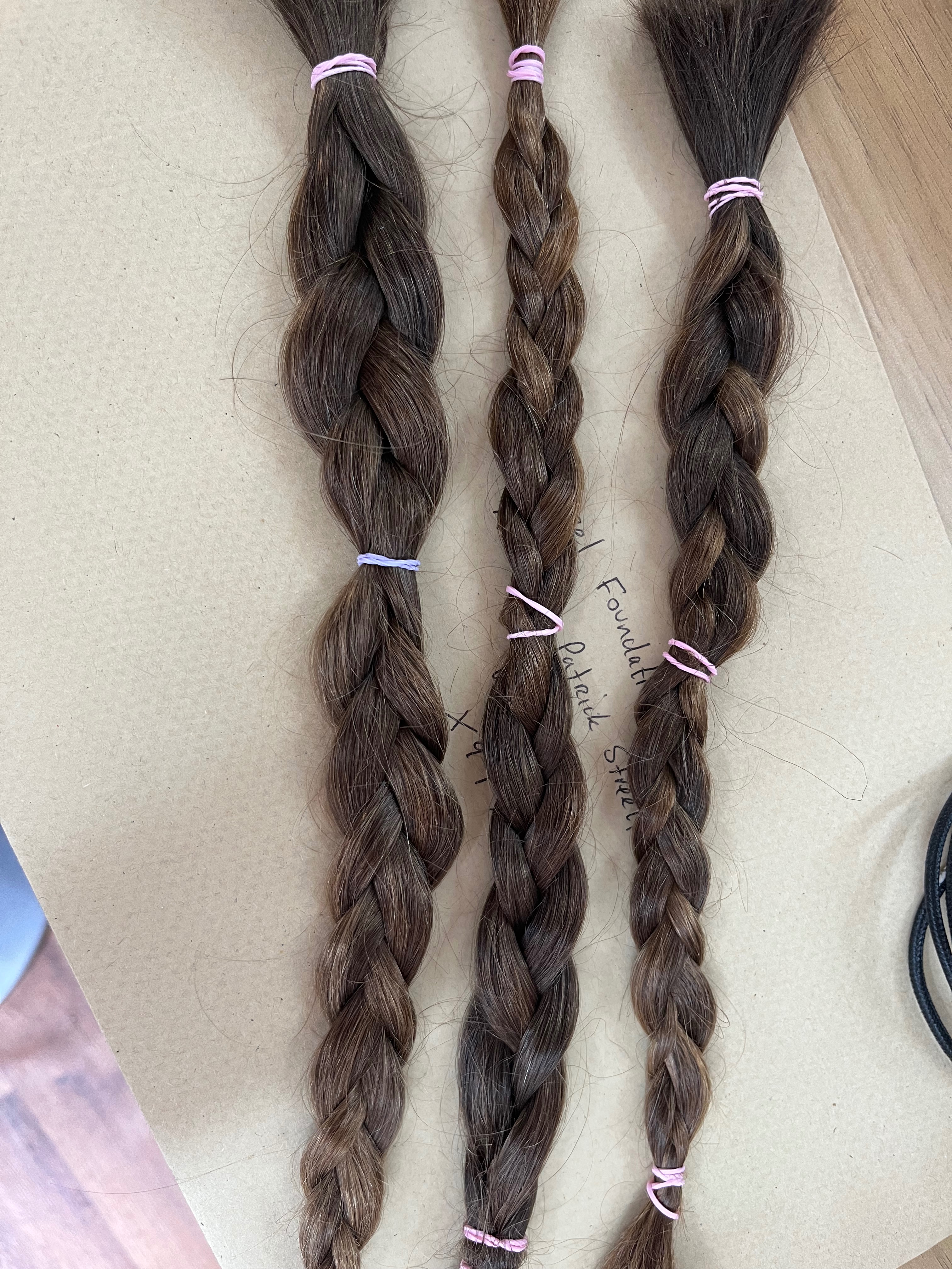 Olivia Burke is donating her hair to the Rapunzel foundation campaign photo, 5 of 8