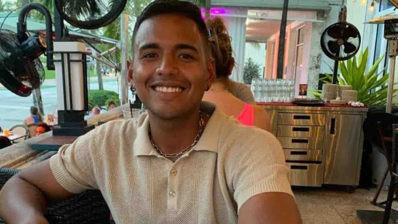 Support Guillermo's Recovery: Knee Surgery Aid photo