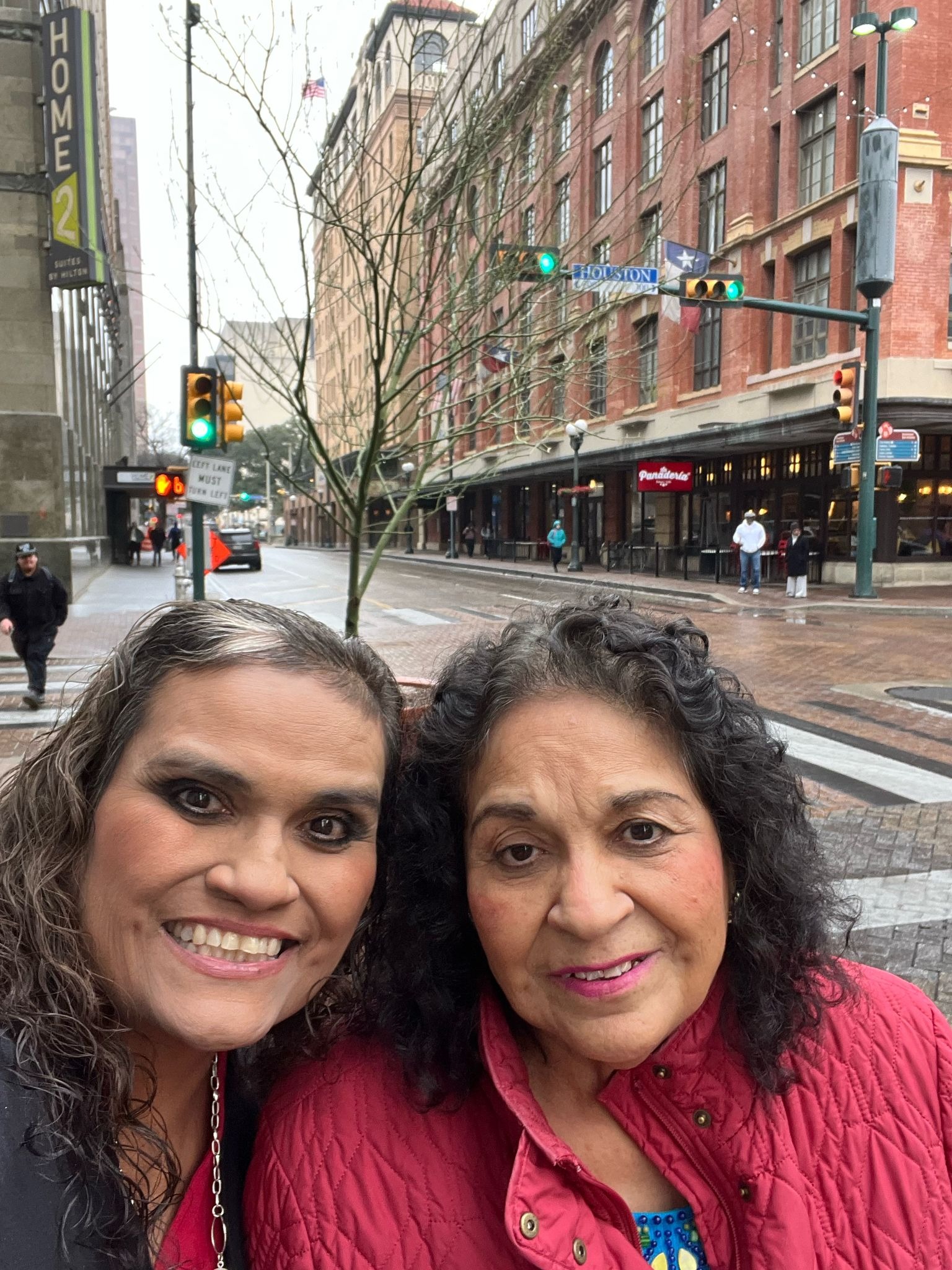 Help my mom Veronica Cover Expenses During Recovery campaign photo, 4 of 5