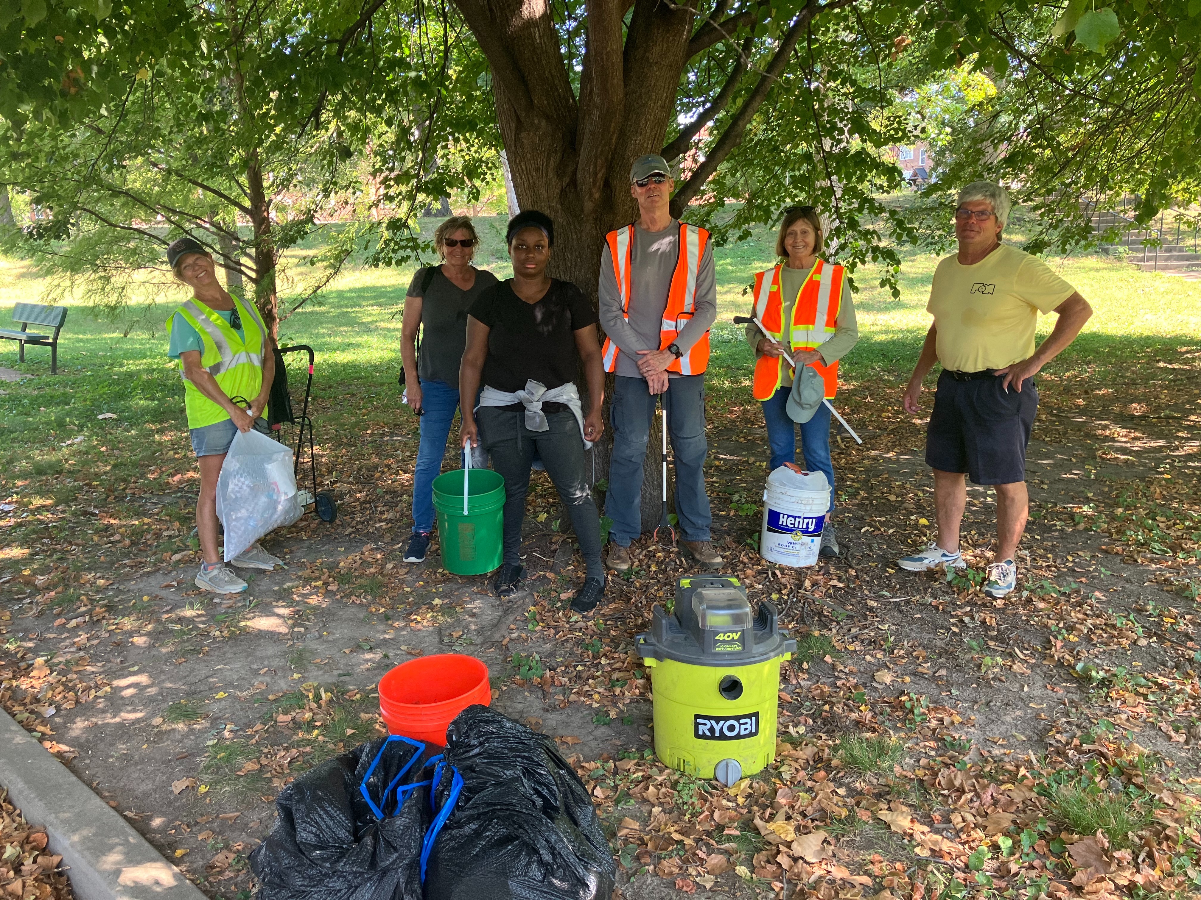 Trash for Trees in South St. Louis - More Trees, Less Trash campaign photo, 2 of 8