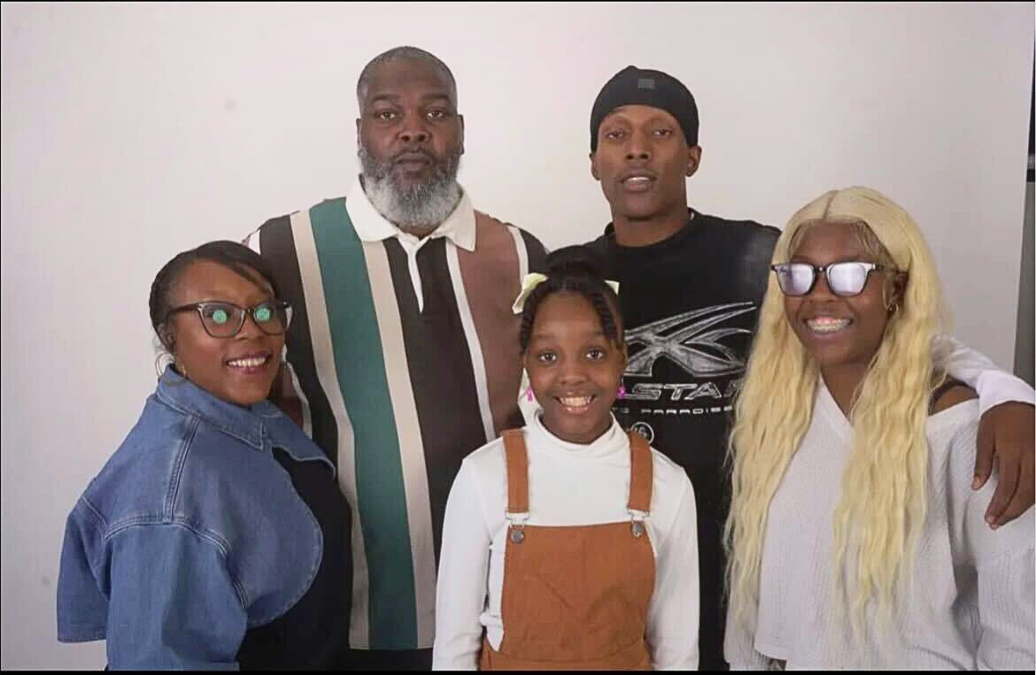 Support for the Johnson family campaign photo, 2 of 4