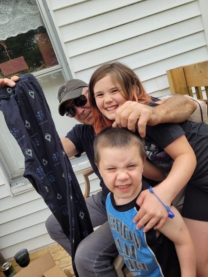 Help My Dad Fight Stage 3 Lung Cancer campaign photo, 4 of 6