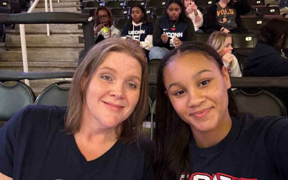 Donate to Aid Amy's Recovery and Family Needs campaign photo, 2 of 4