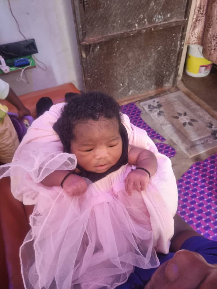 Operationen für Baby Eliana aus Uganda campaign photo, 4 of 8