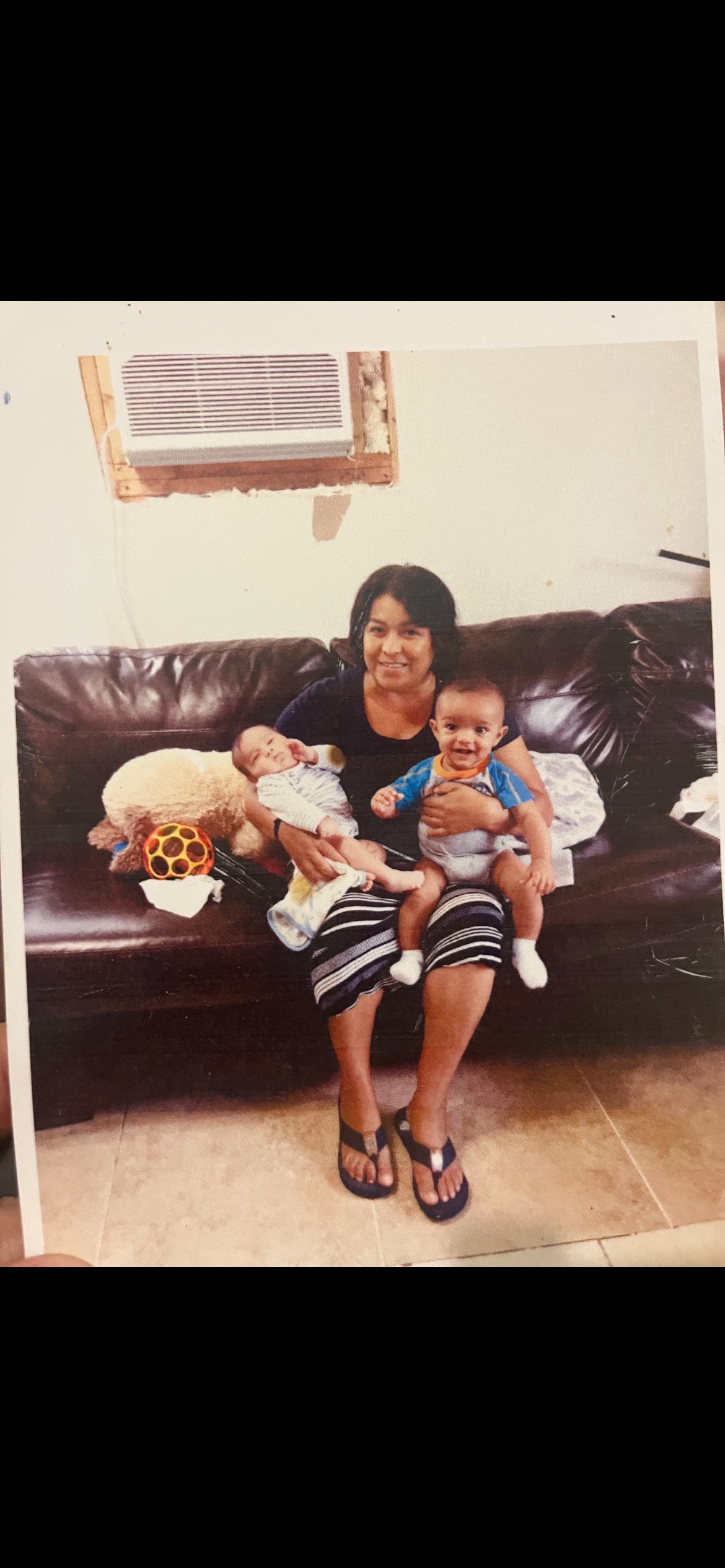 Support Rebeca's Funeral&Cancer Funds campaign photo, 2 of 8