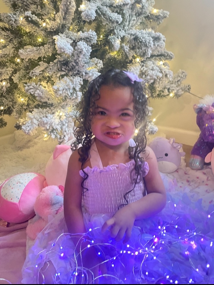 Support Amira's Times Square Spotlight campaign photo, 2 of 4