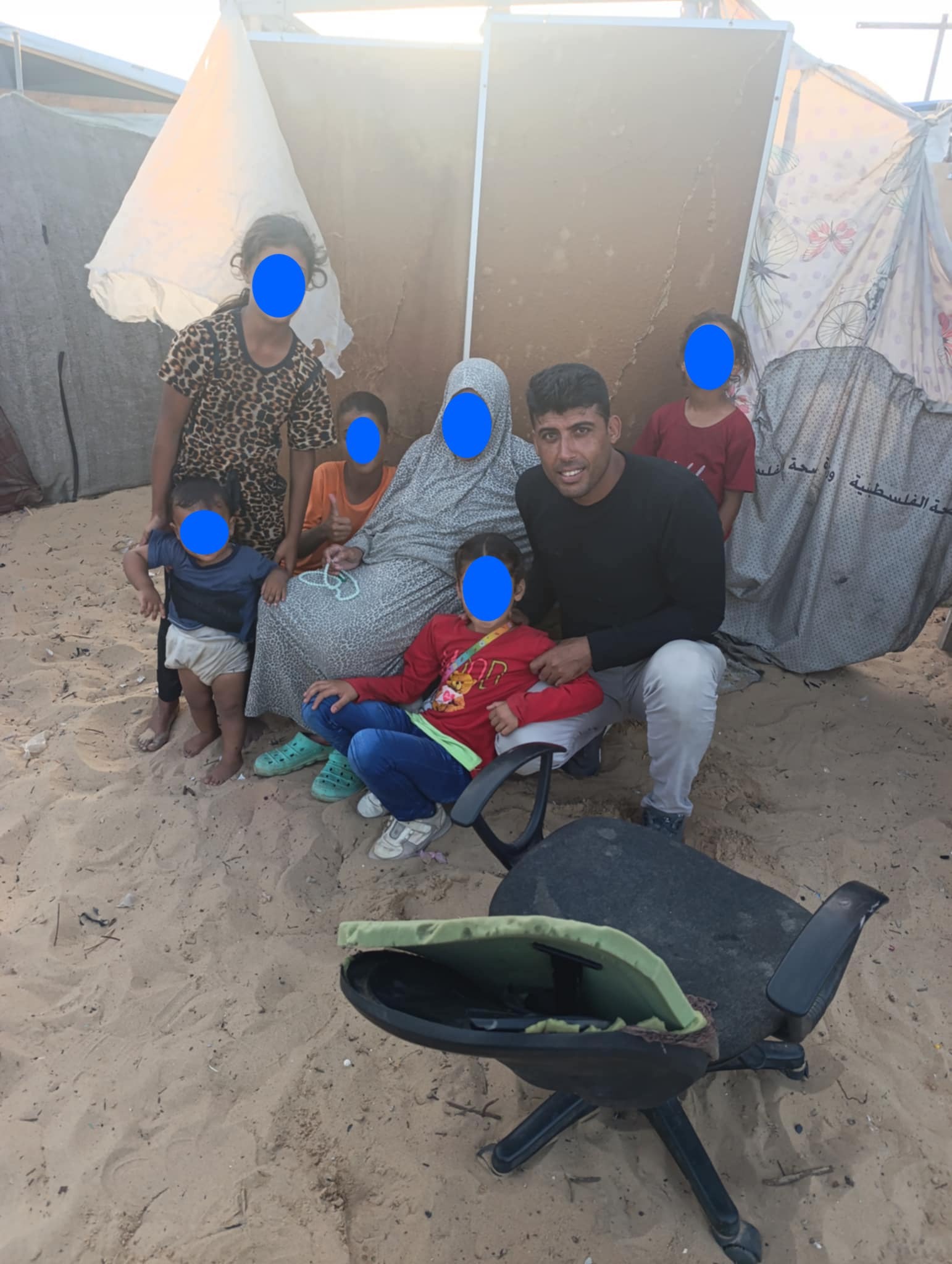Help Mahmoud & his family survive the war campaign photo, 2 of 8