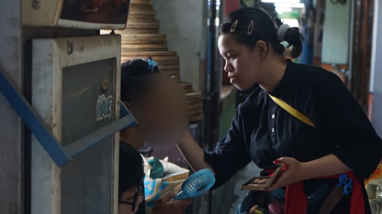 URGENT: Help Sabrina Finish Her Film Degree in Indonesia campaign photo, 5 of 7