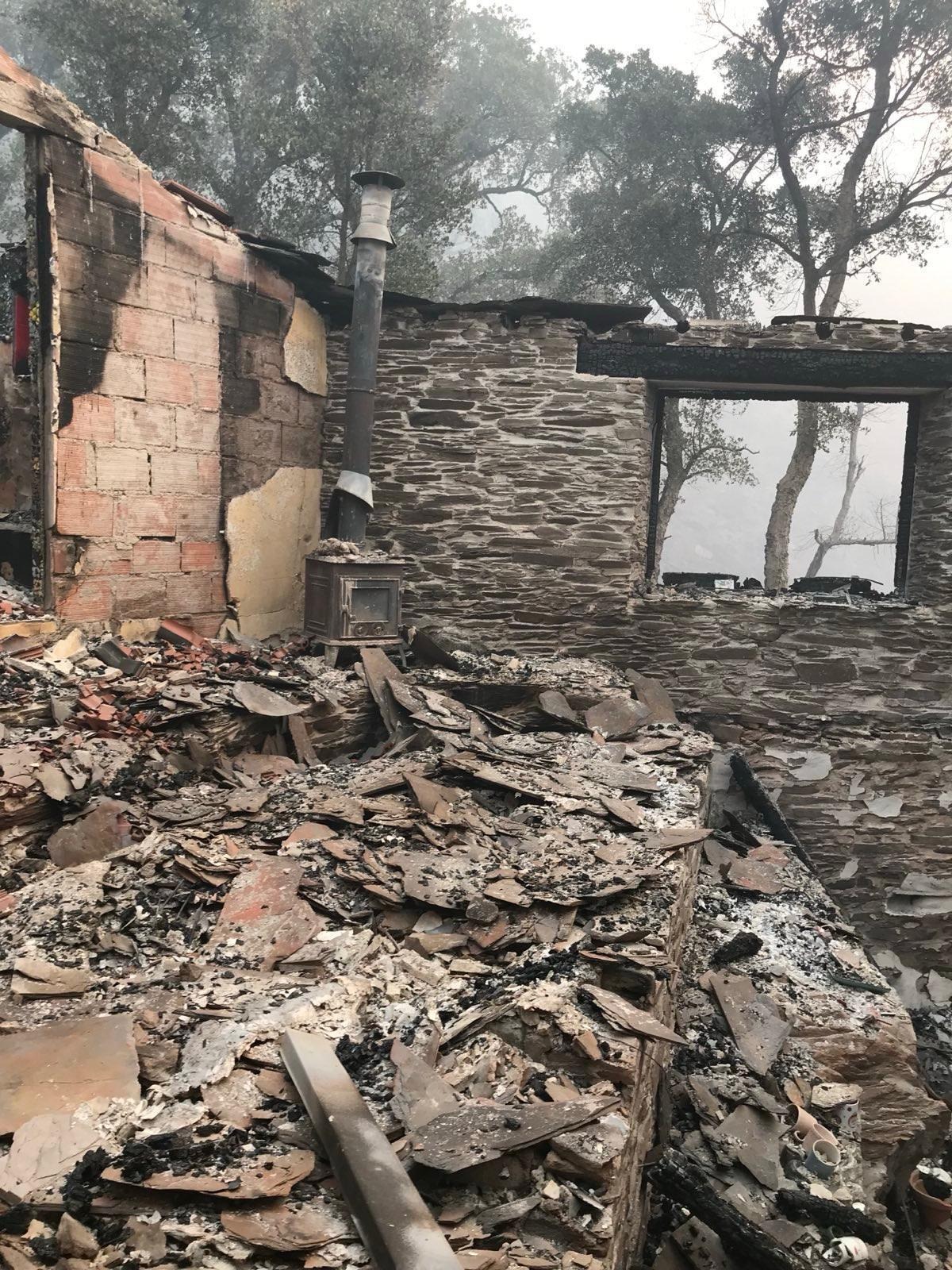 Help Sara recover after wild fires destroy her home and land campaign photo, 2 of 8