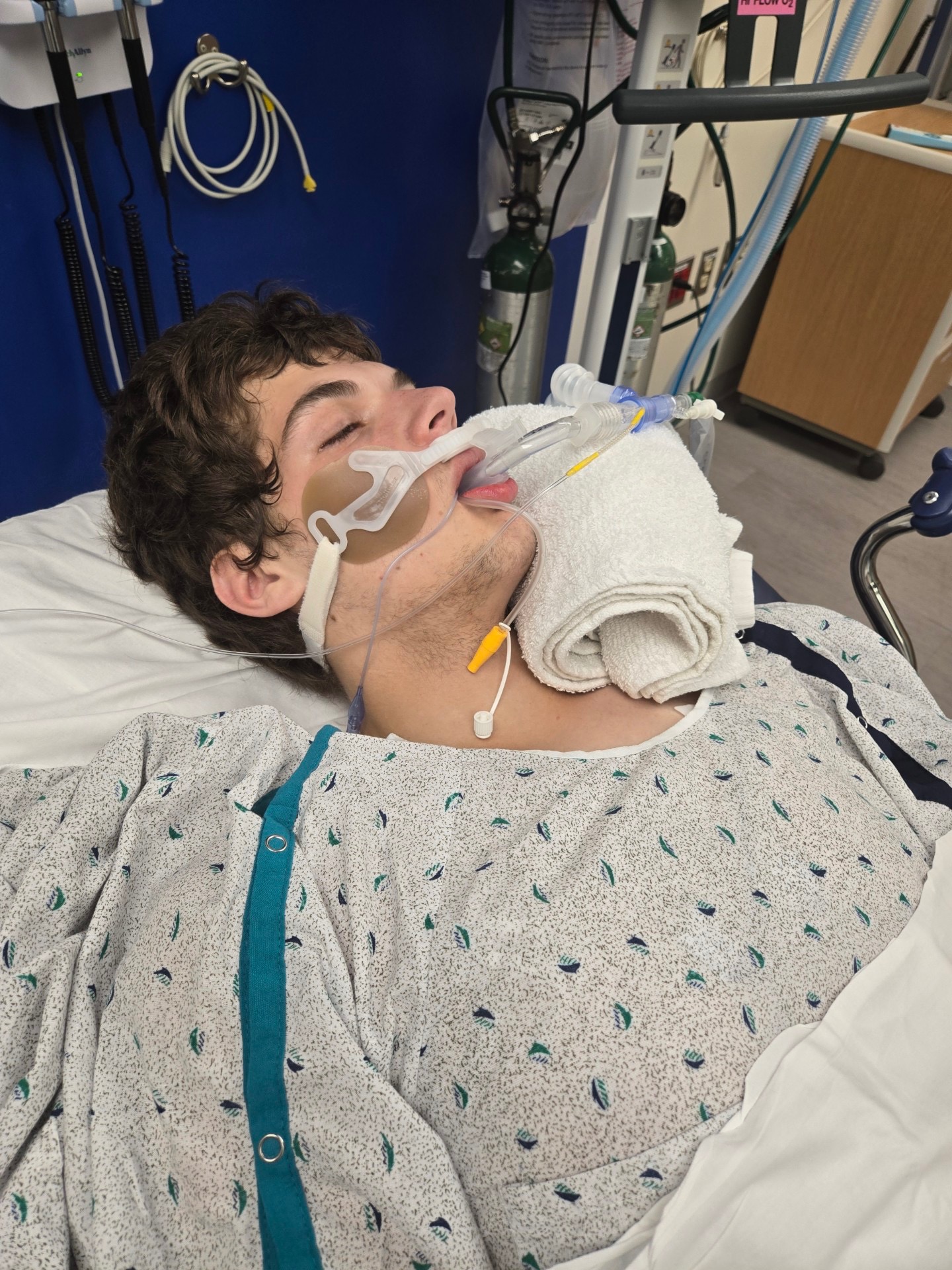 Help Alex Heal: Medical and Family Aid campaign photo, 2 of 4
