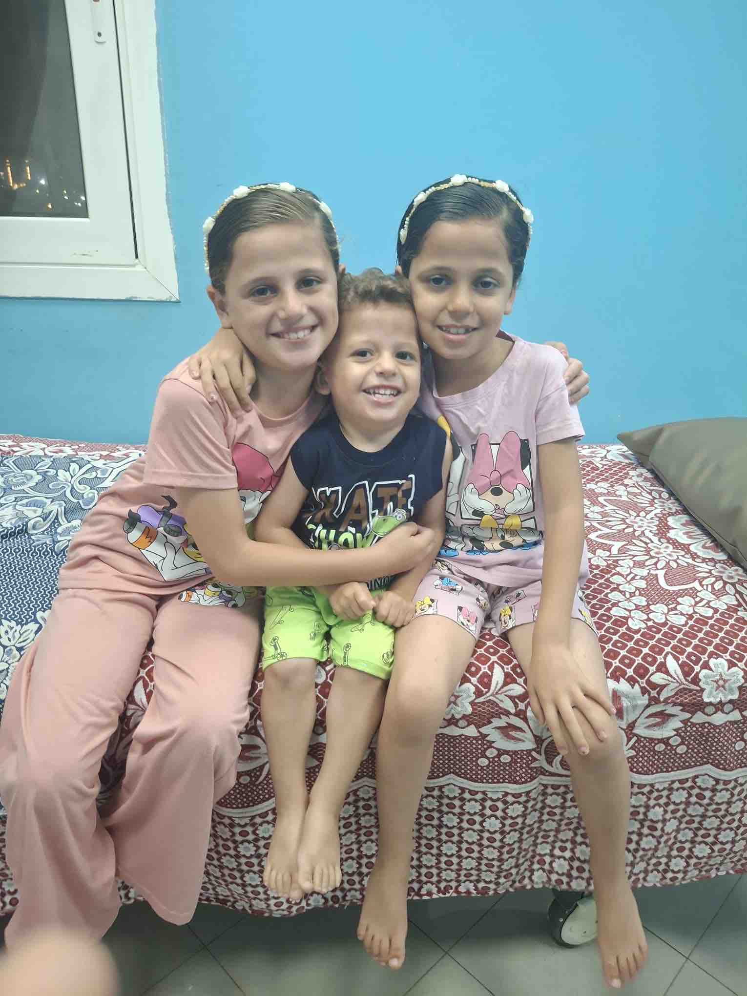 Support Mahmoud, Hadeel and Their Children campaign photo, 4 of 7