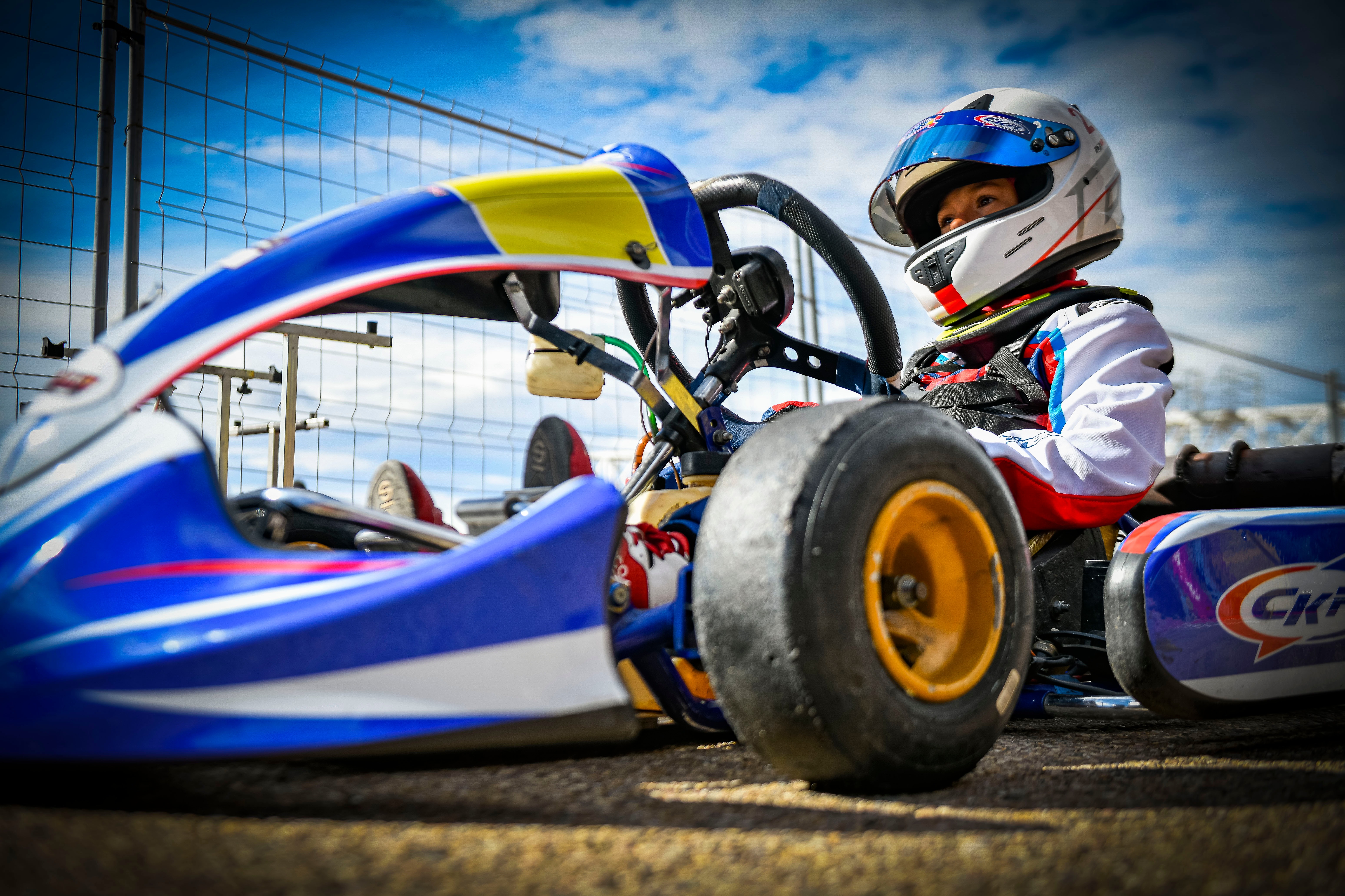 Help Iker stay on the track campaign photo, 6 of 8