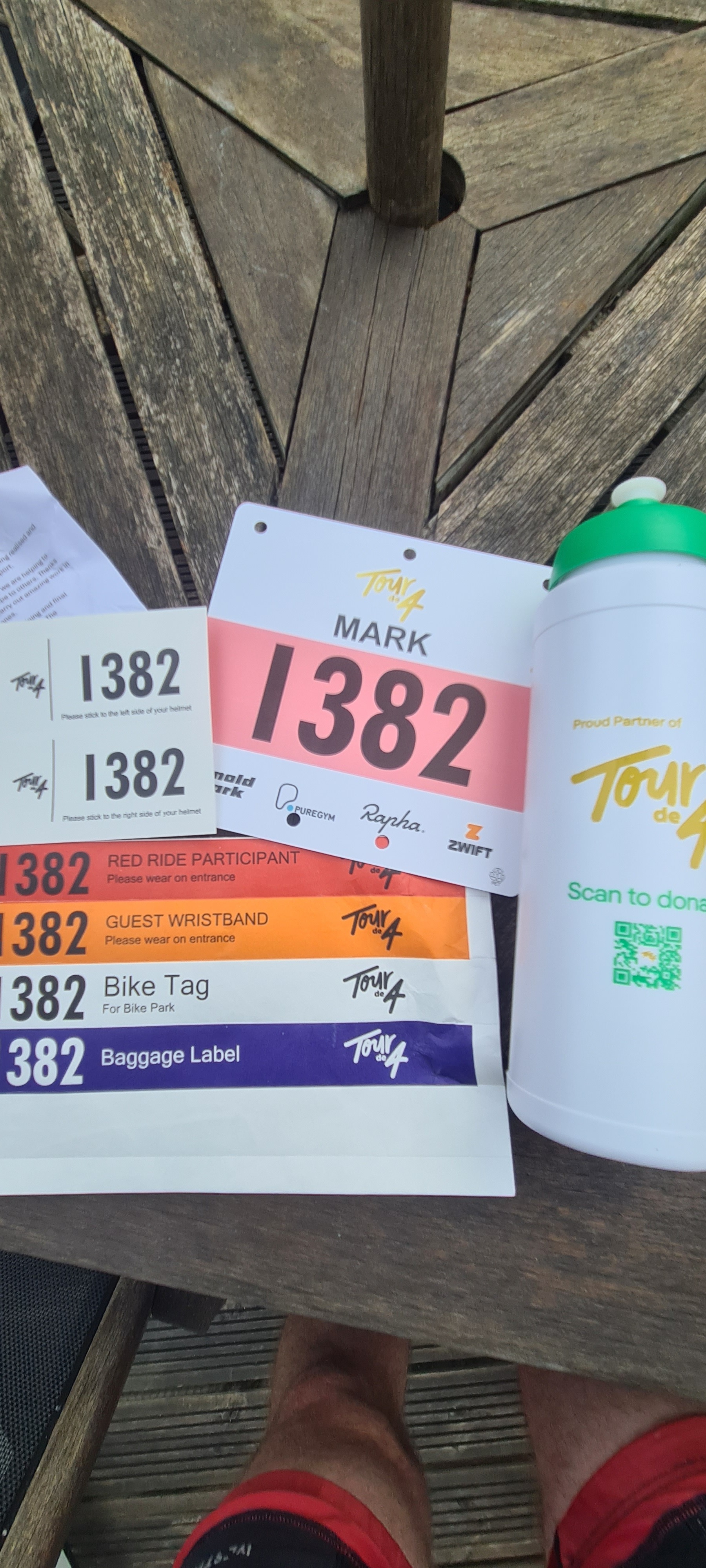 I am riding the Tour de 4 to help cancer sufferers campaign photo, 4 of 5