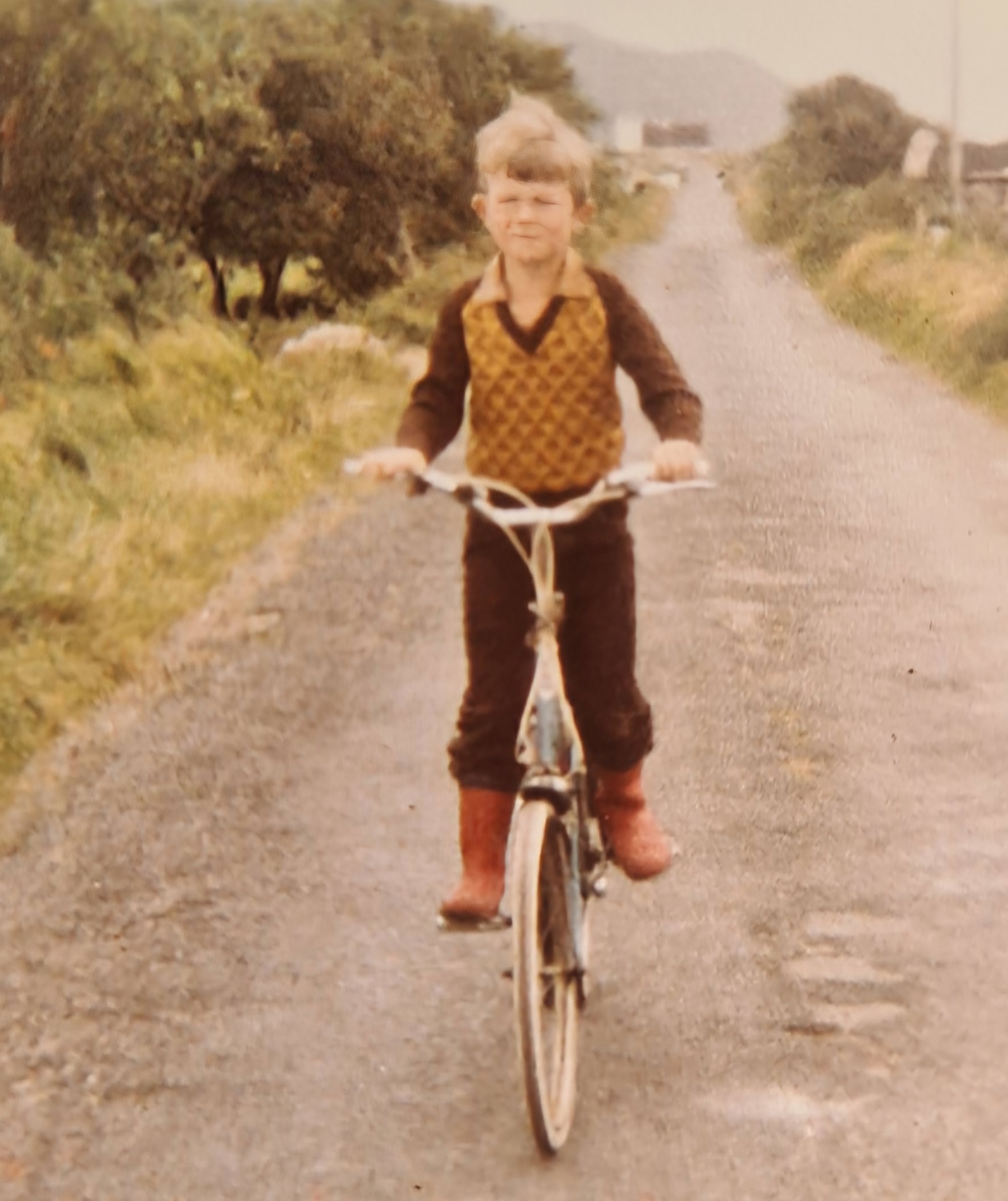 I am riding the Tour de 4 to help cancer sufferers campaign photo, 2 of 5