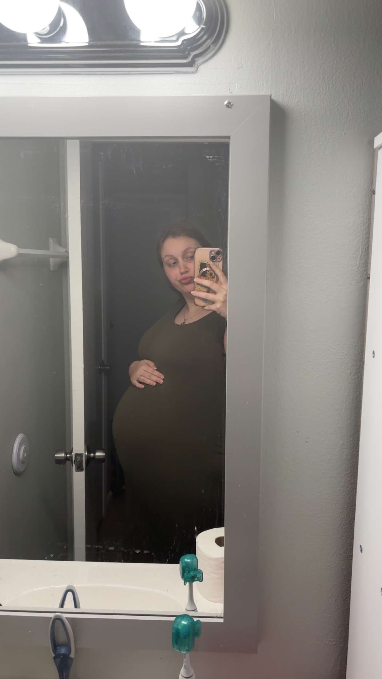 Help Cassidy Welcome Her Baby Boy with Ease campaign photo, 2 of 8