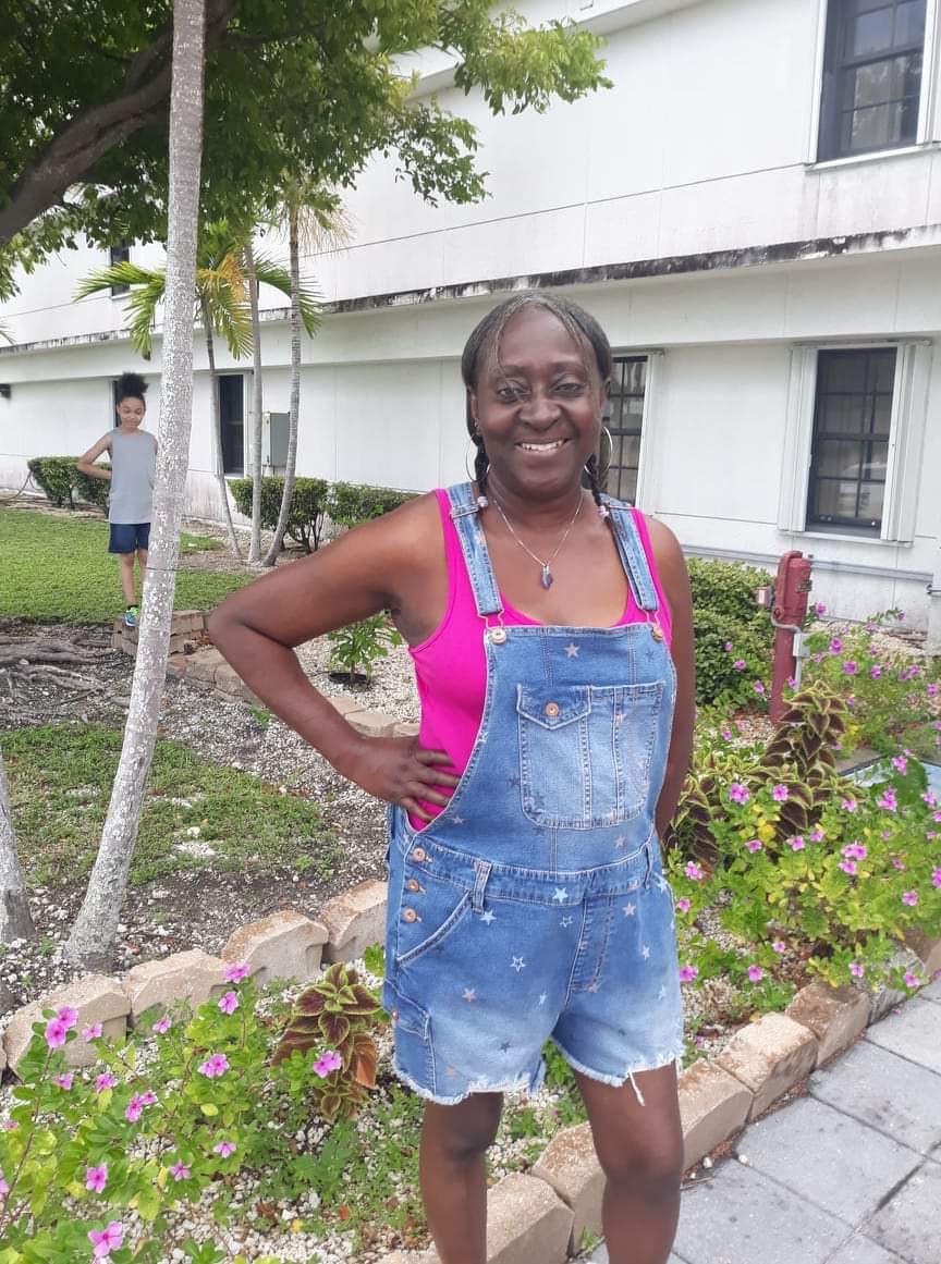 Donzella Roberts campaign photo, 6 of 7
