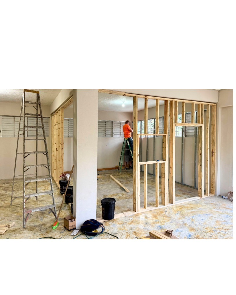 Help Us Build Génesis 94.3 FM in Vieques,PR. campaign photo, 7 of 8