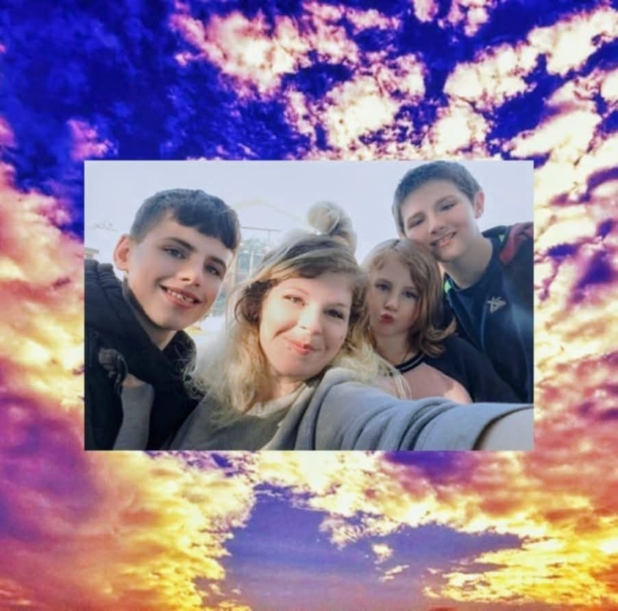 Help Jennifer's Family with Cremation Costs campaign photo, 5 of 6
