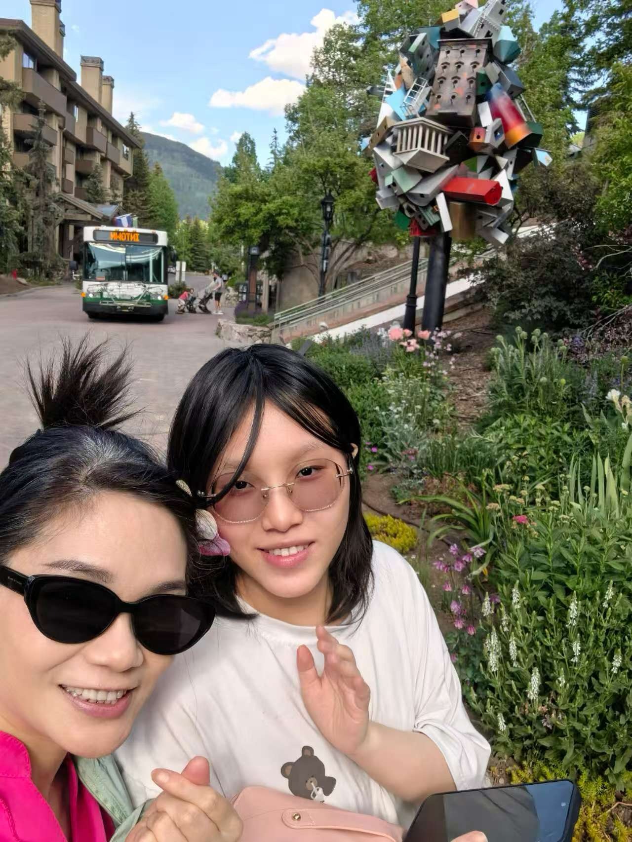 Support Winnie Gu: Single Mom in Crisis campaign photo, 2 of 8