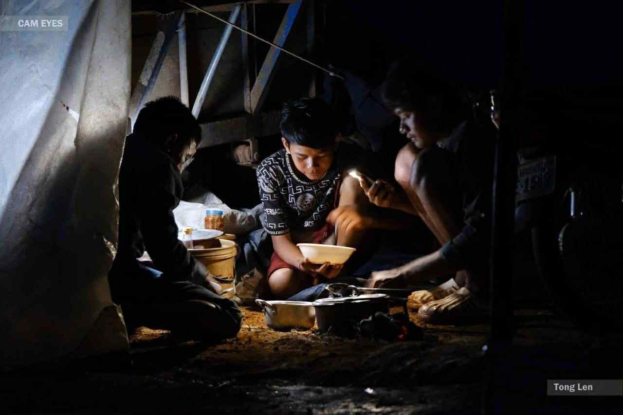 Emergency Border Student Exam Support campaign photo, 2 of 6