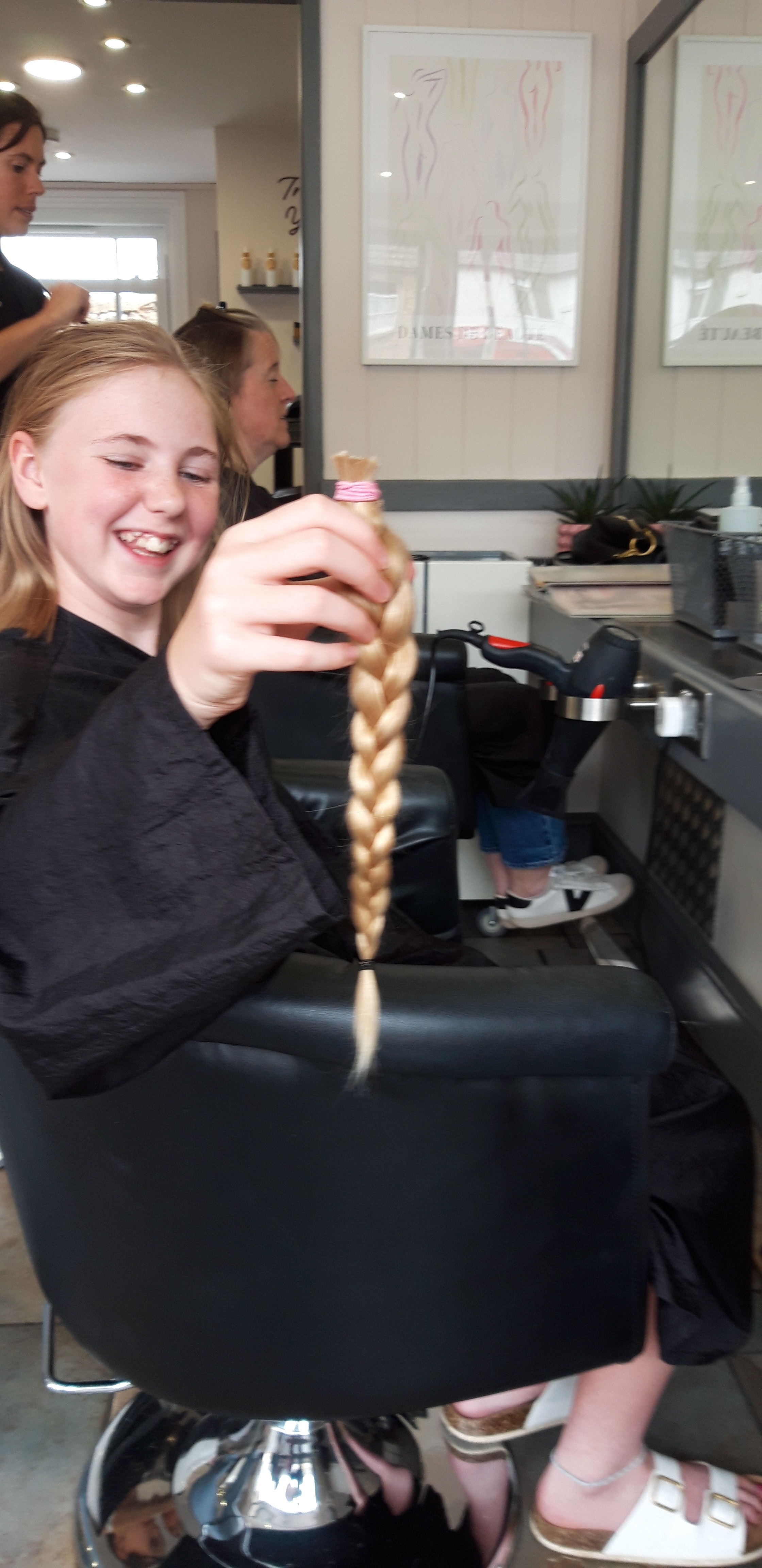 Sophie's Big Haircut to help children with cancer campaign photo, 7 of 8