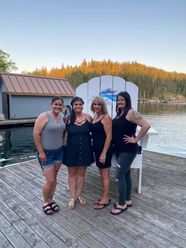 Sarah Needs Your Help: Medical Bills and More campaign photo, 2 of 8