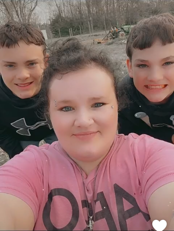 FUNERAL EXPENSES FOR MICHELLE CRUSIE campaign photo, 5 of 8