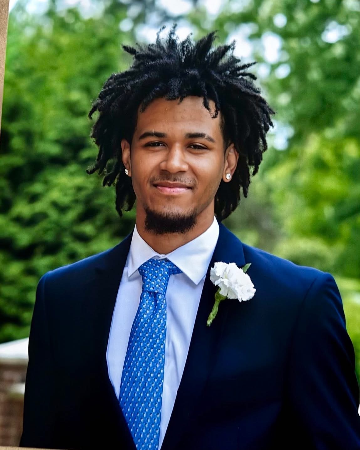Help Zyriq May Continue His College Journey campaign photo, 2 of 8