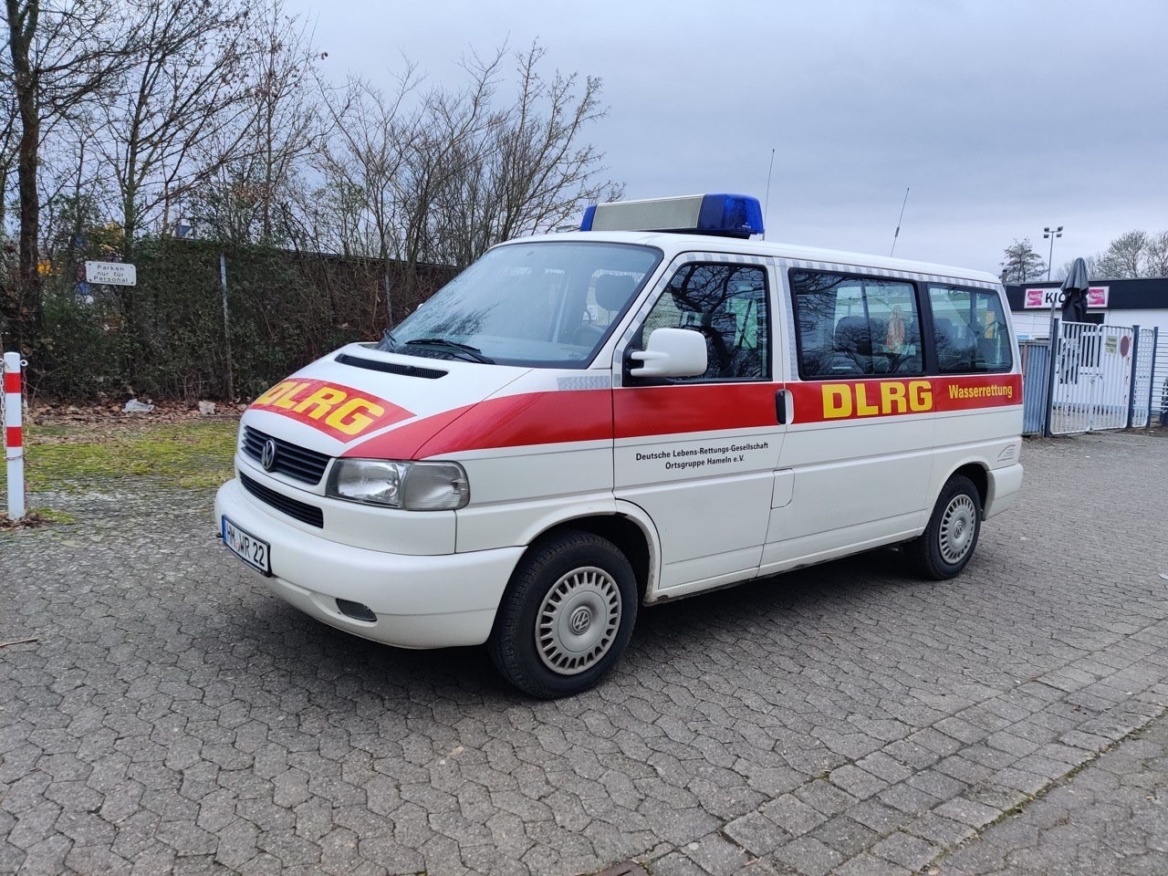 Neues Transportfahrzeug für die Jugend der DLRG Hameln campaign photo, 2 of 4