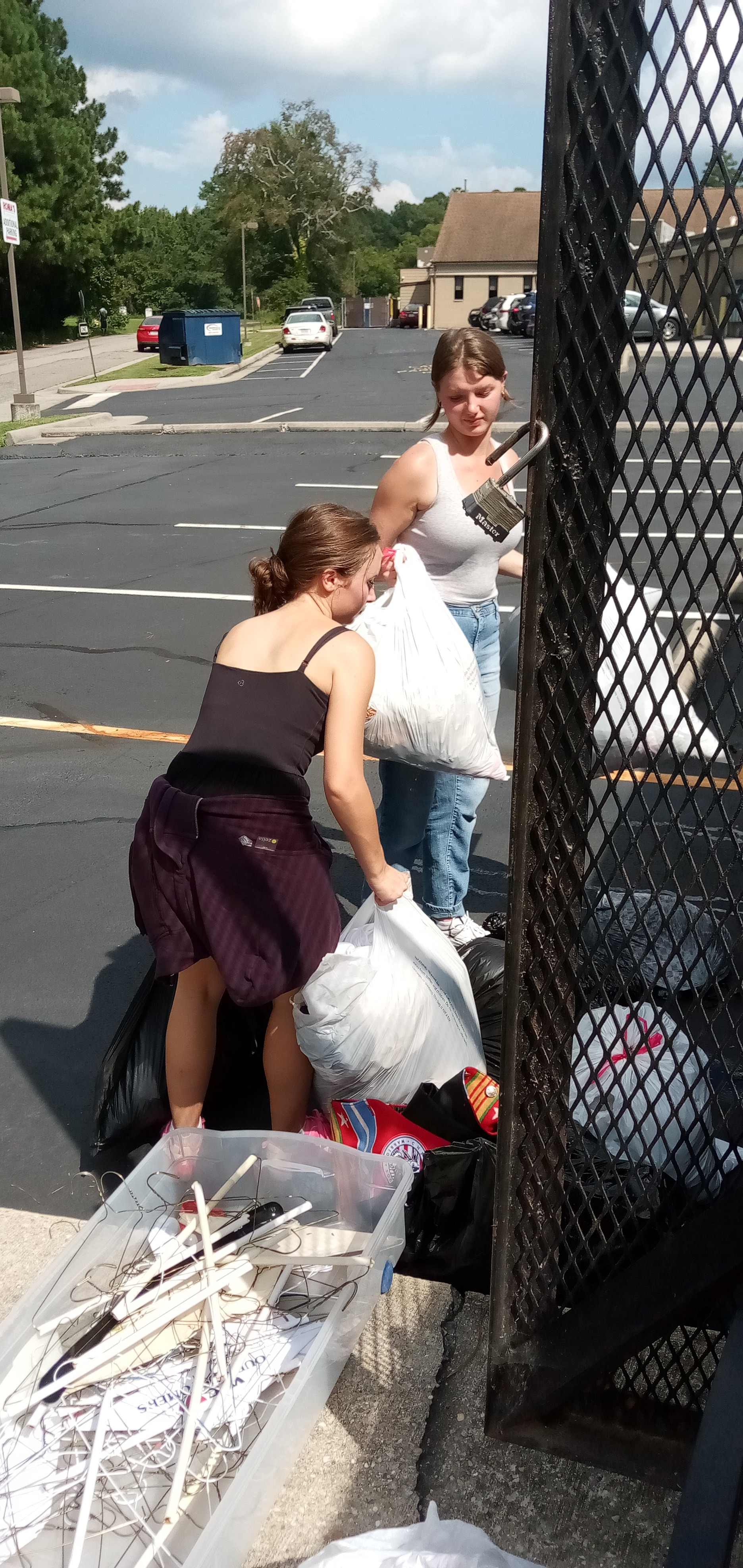 Support Kendrena's Free Clothing Store Truck Repair campaign photo, 5 of 8