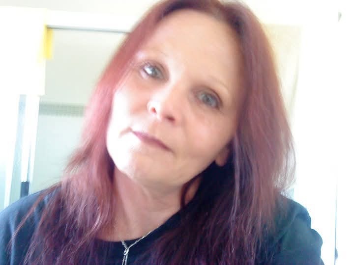 Julie Maree Uhlmann's Funeral Fund For Family campaign photo, 5 of 6