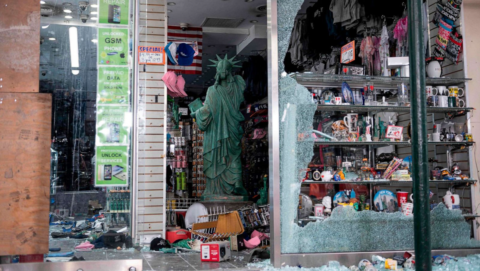 "Help Restore My Friend’s Shop After Riot” photo