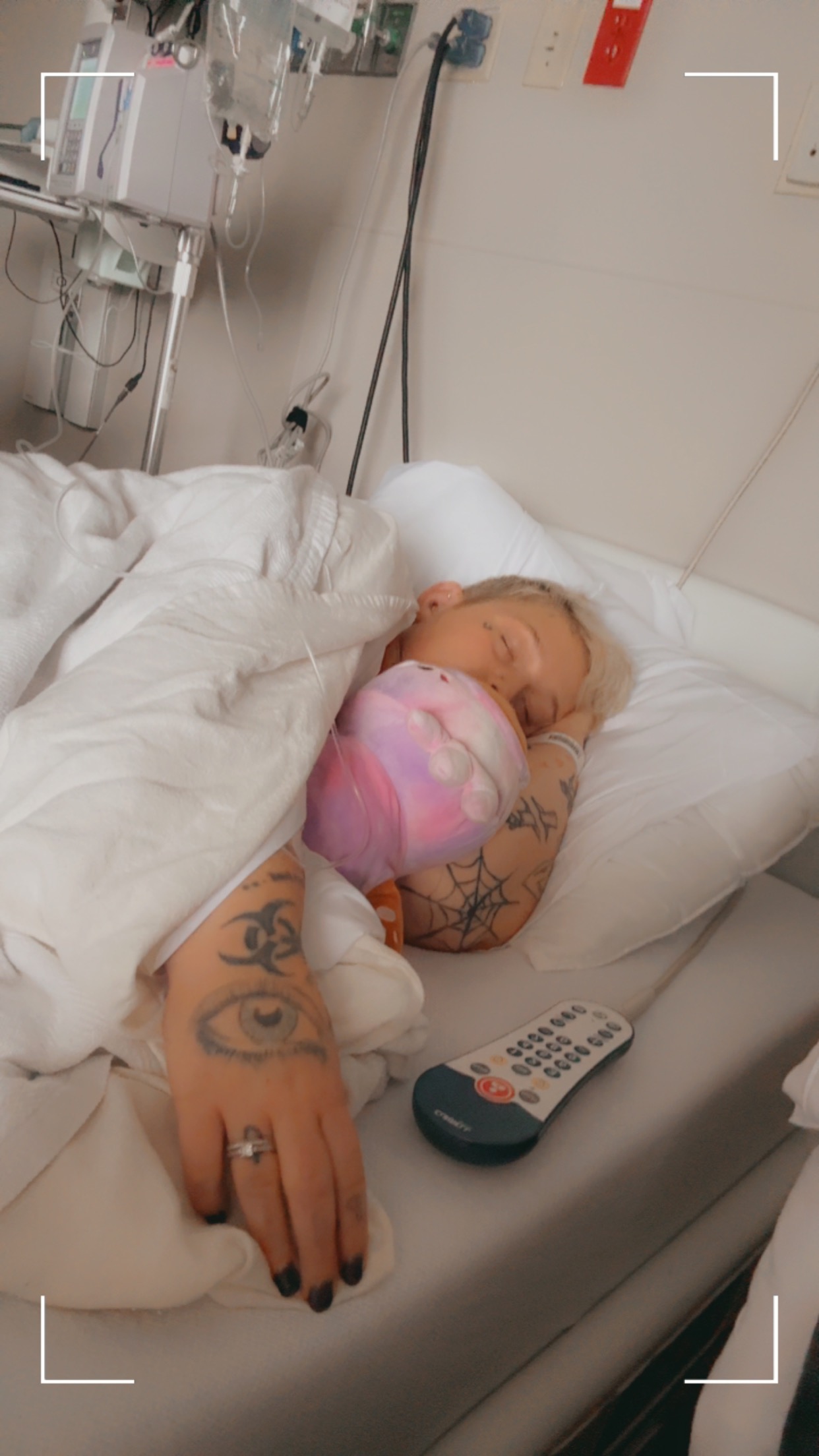 Support Courtney’s battle & recovery. campaign photo, 2 of 4