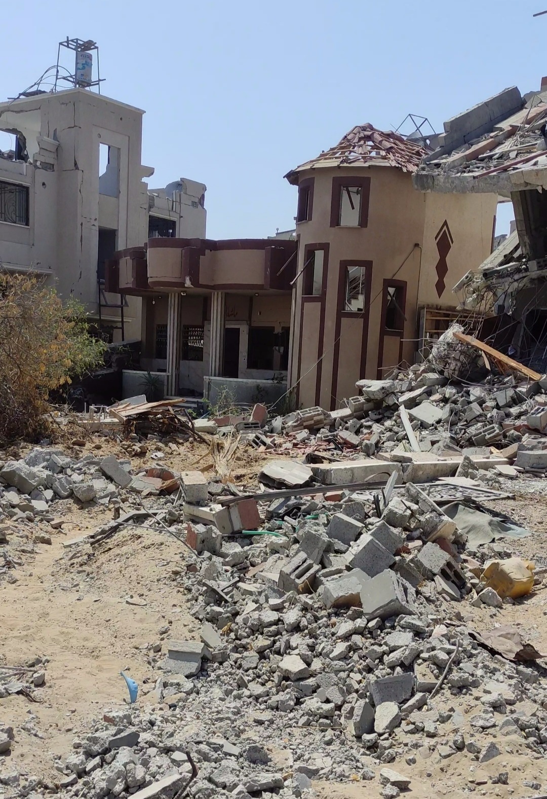 Help Mo’men Rebuild His Life in Gaza After Losing Everything campaign photo, 5 of 6