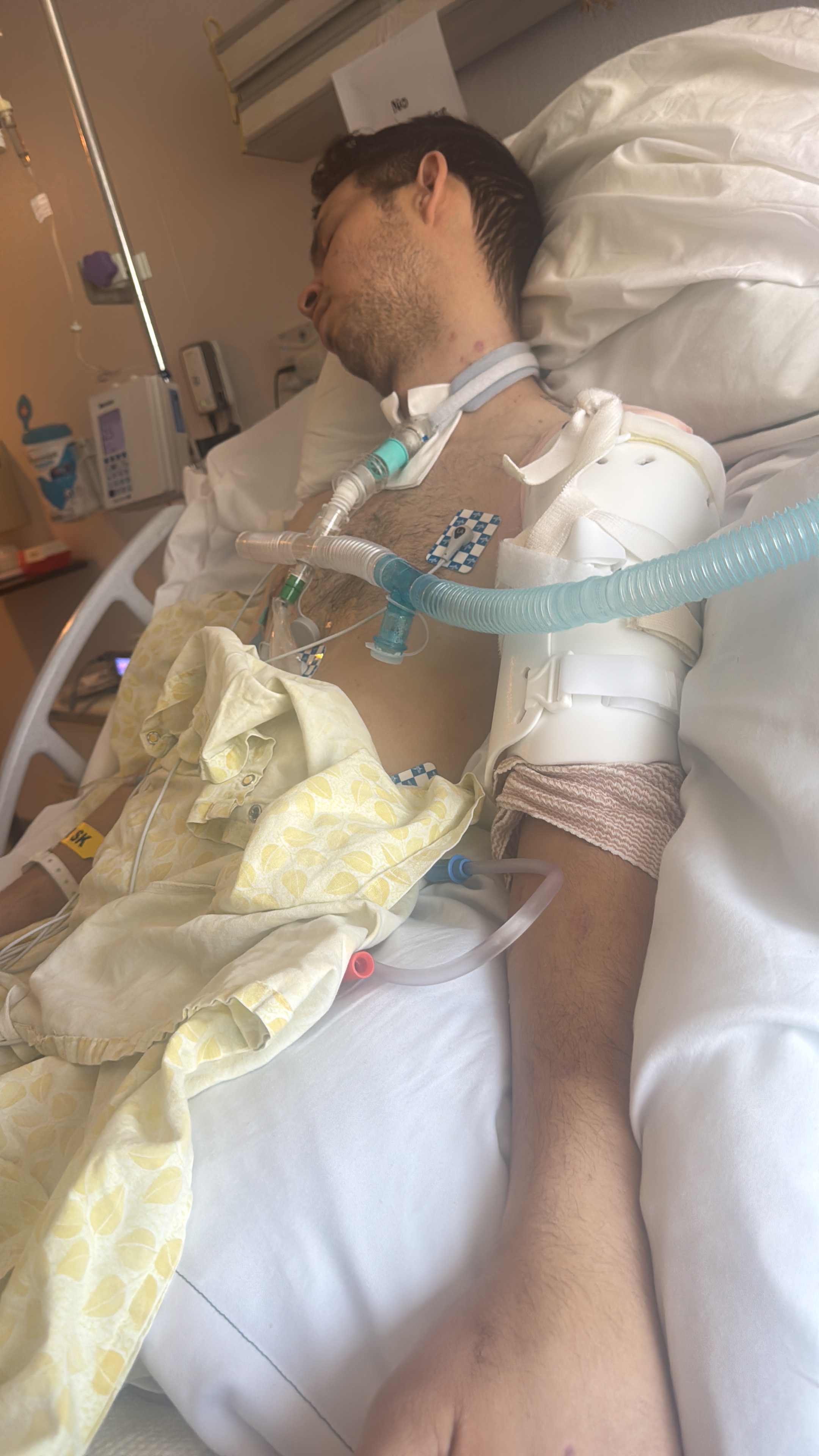 Un milagro en proceso:Ayuda a José David en su recuperación campaign photo, 4 of 8