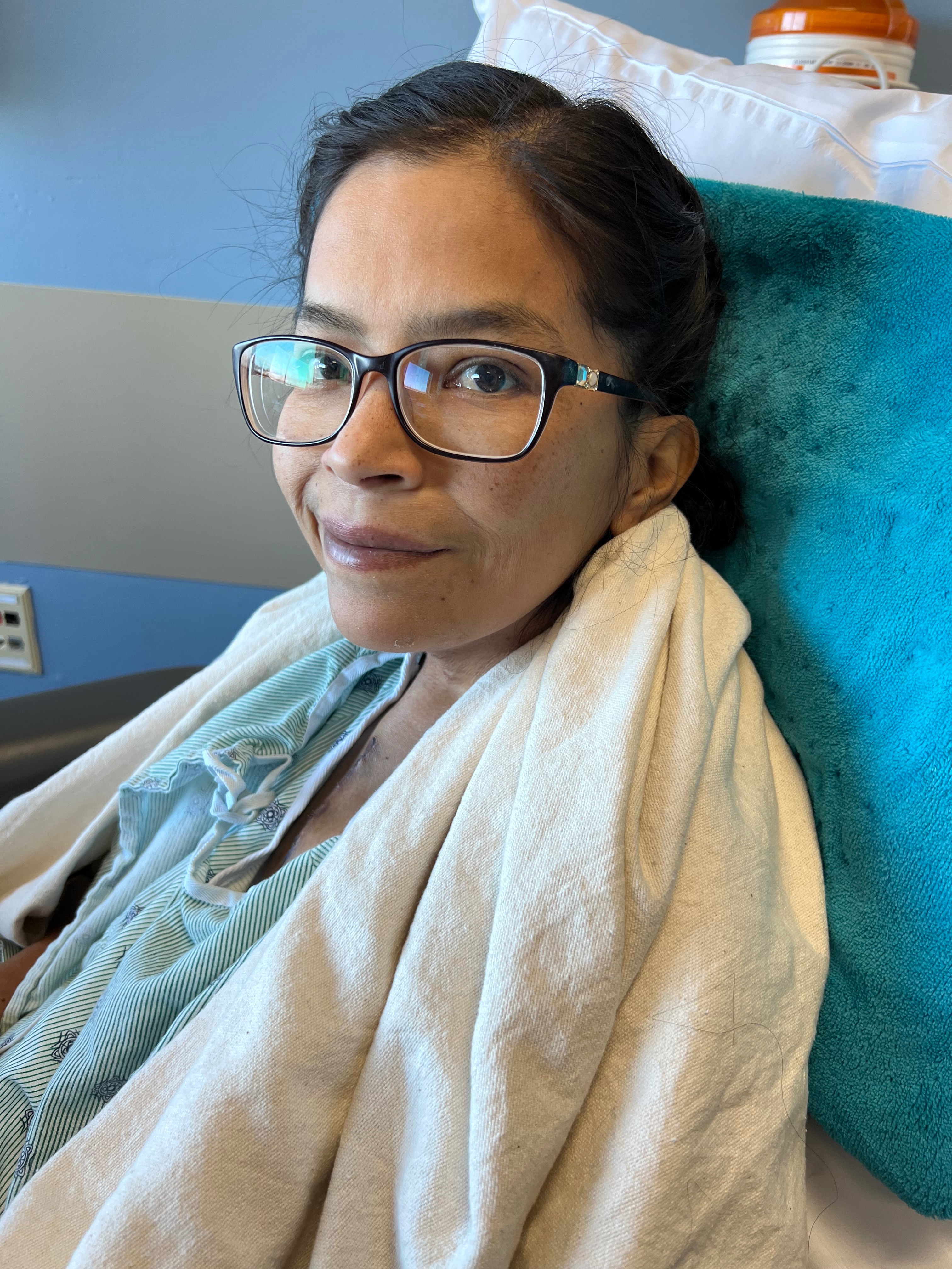 Support Yaneli’s Heart Transplant Recovery campaign photo, 2 of 4