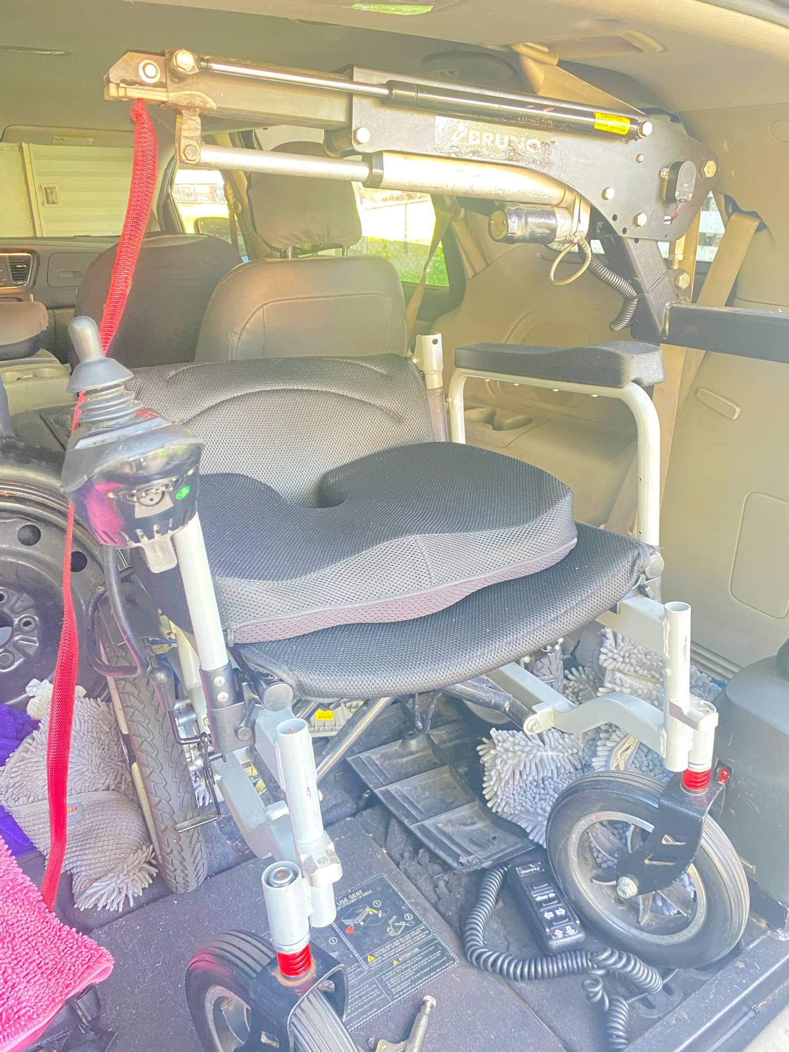 Urgent: Michele's Wheelchair and Lift Replacement campaign photo, 4 of 8