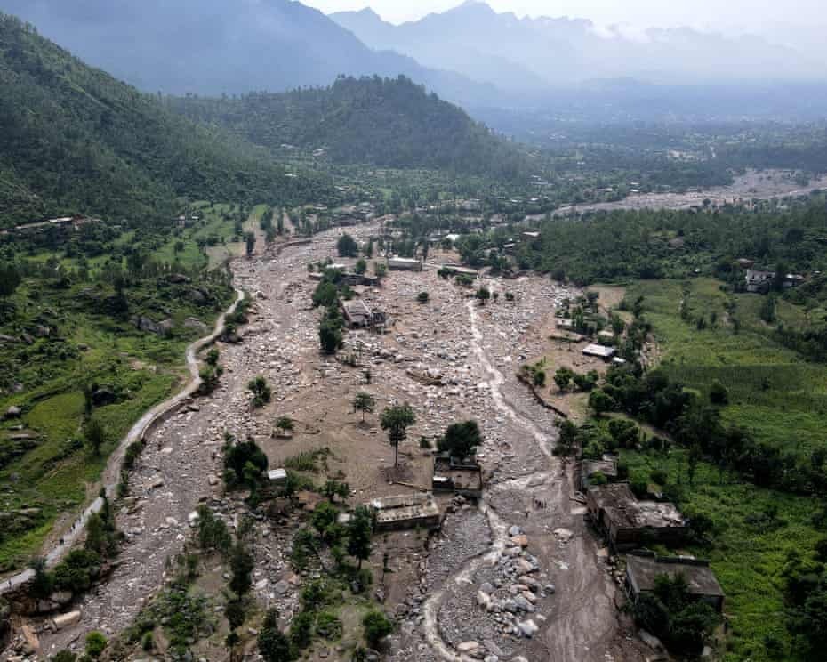 Emergency Relief for Pakistan Flood Victims campaign photo, 2 of 7
