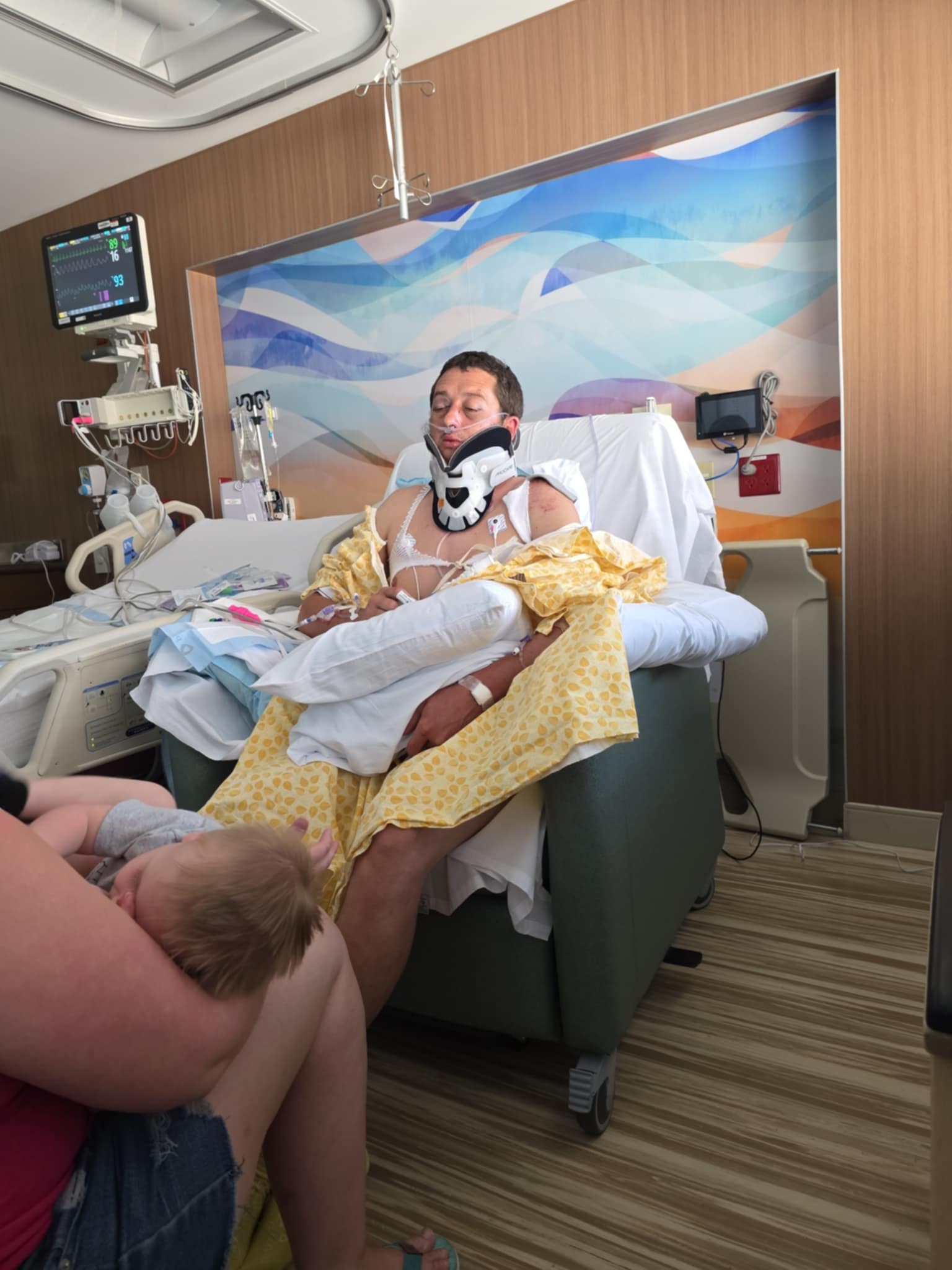 Help Jason Logan and Family Through Crisis campaign photo, 6 of 7