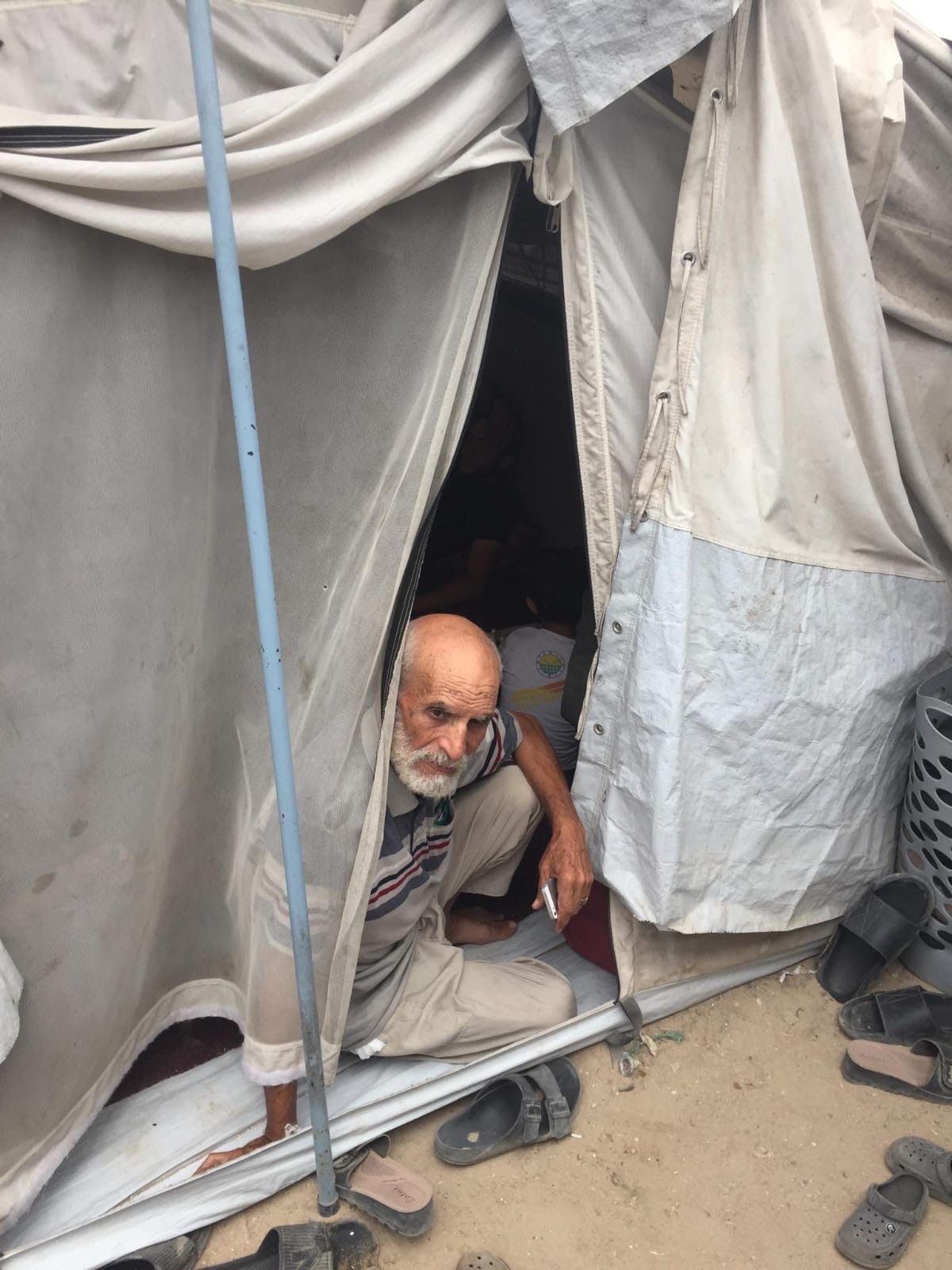 Help Samir Survive War and Urgent Kidney Treatment in Gaza campaign photo, 6 of 8