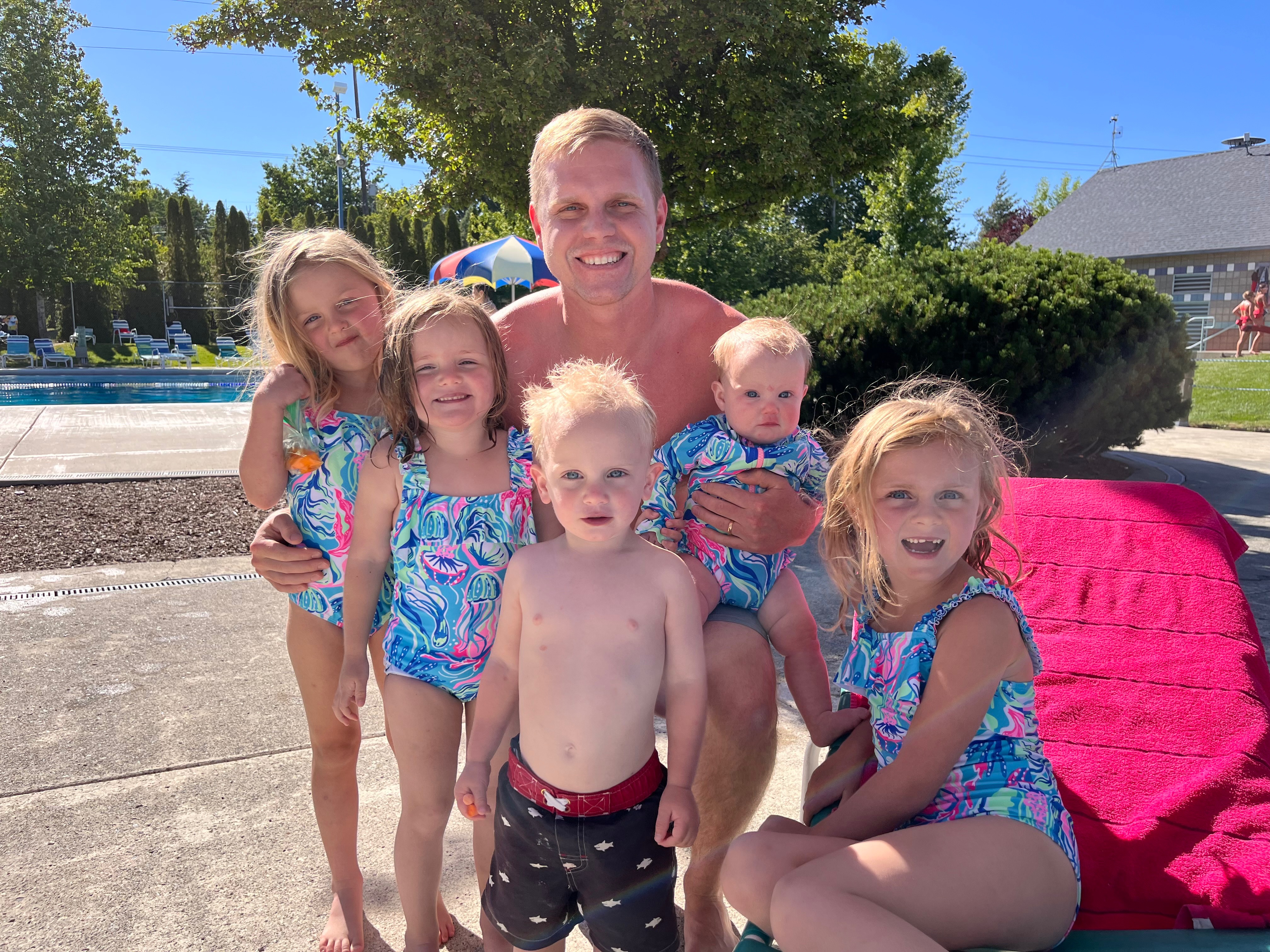 Immediate support for Sheridan, Kirby, and kids campaign photo, 2 of 4