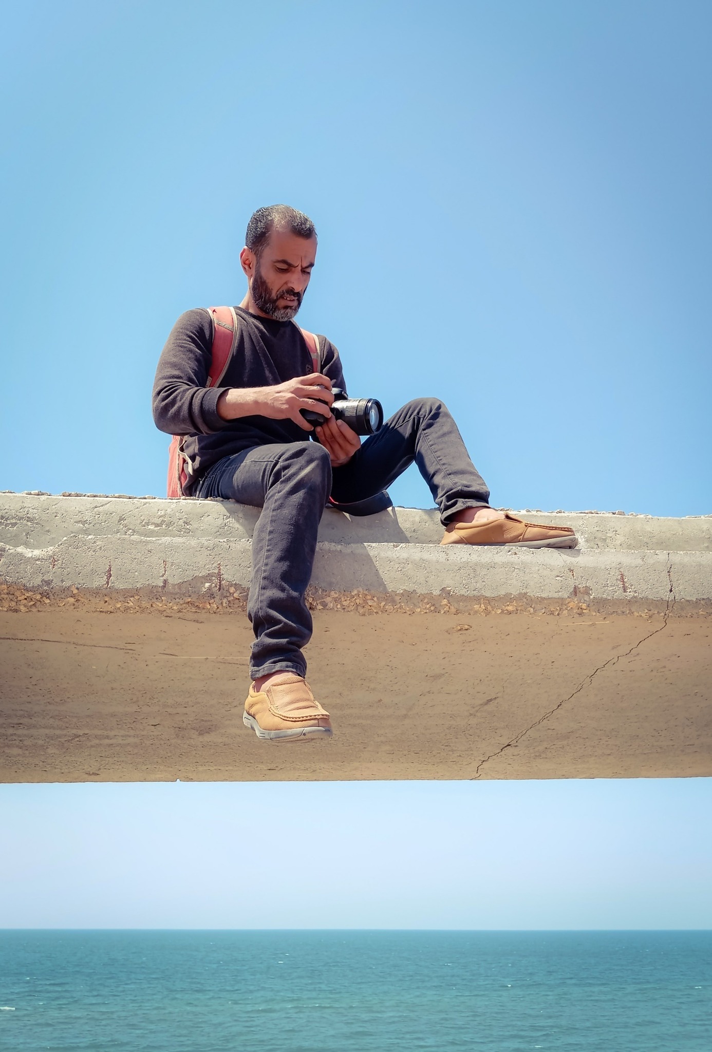 Doe para ajudar Ibrahim Isam e seus cinco filhos (Gaza City) campaign photo, 6 of 7
